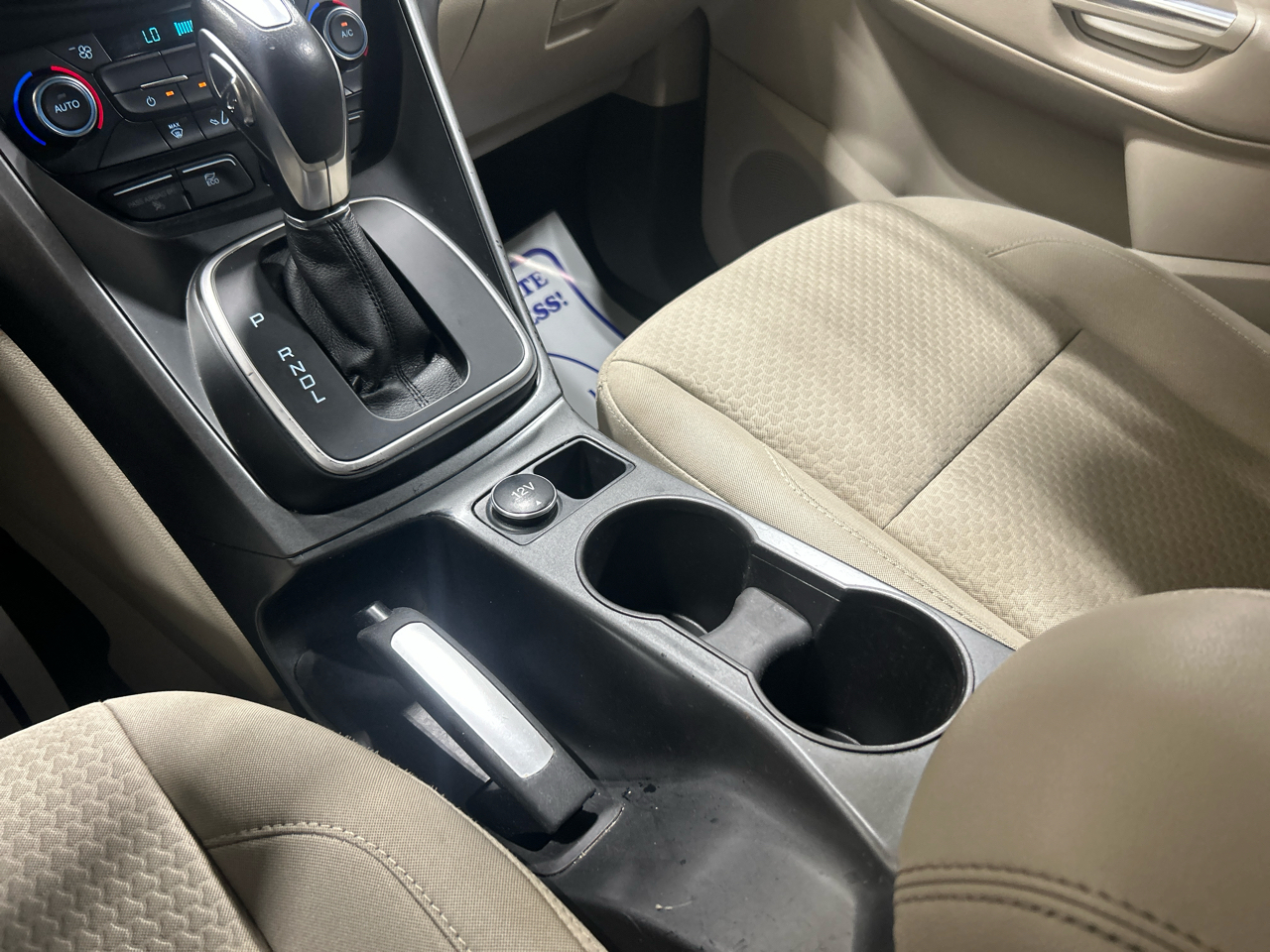 Ford C-Max Hybrid SE FWD 2017