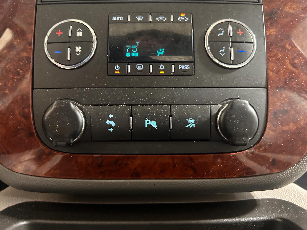 Chevrolet Silverado 1500 4WD Ext Cab 143.5" LTZ 2010 Chevrolet Silverado 1500 4WD Ext Cab 143.5" LTZ 2010