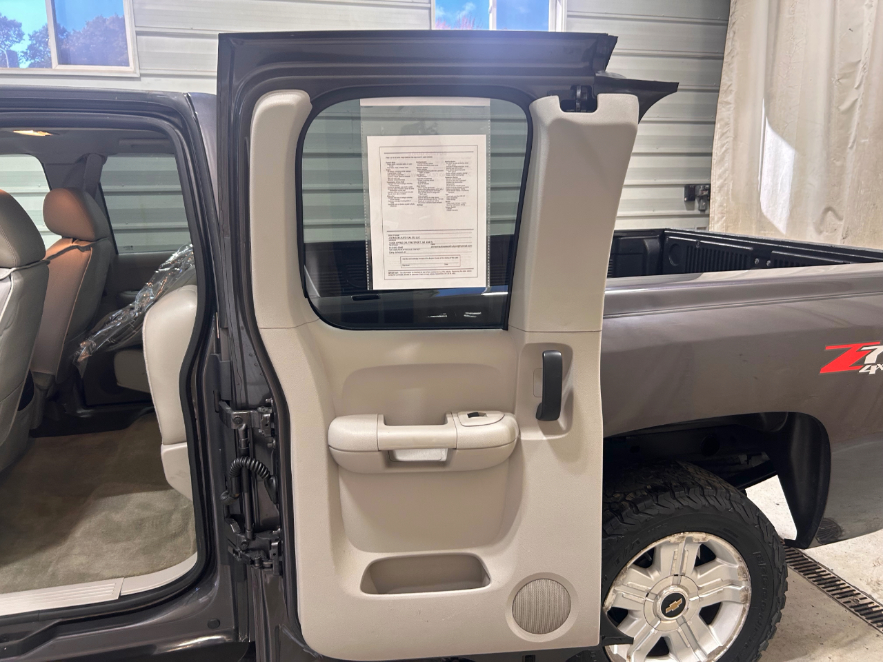 Chevrolet Silverado 1500 4WD Ext Cab 143.5" LTZ 2010 Chevrolet Silverado 1500 4WD Ext Cab 143.5" LTZ 2010