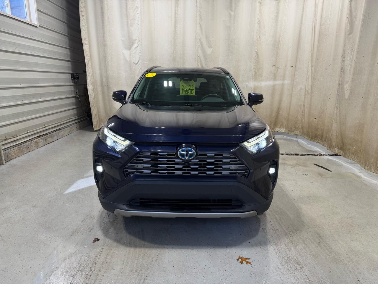 Toyota RAV4 Hybrid Limited AWD (Natl) 2022