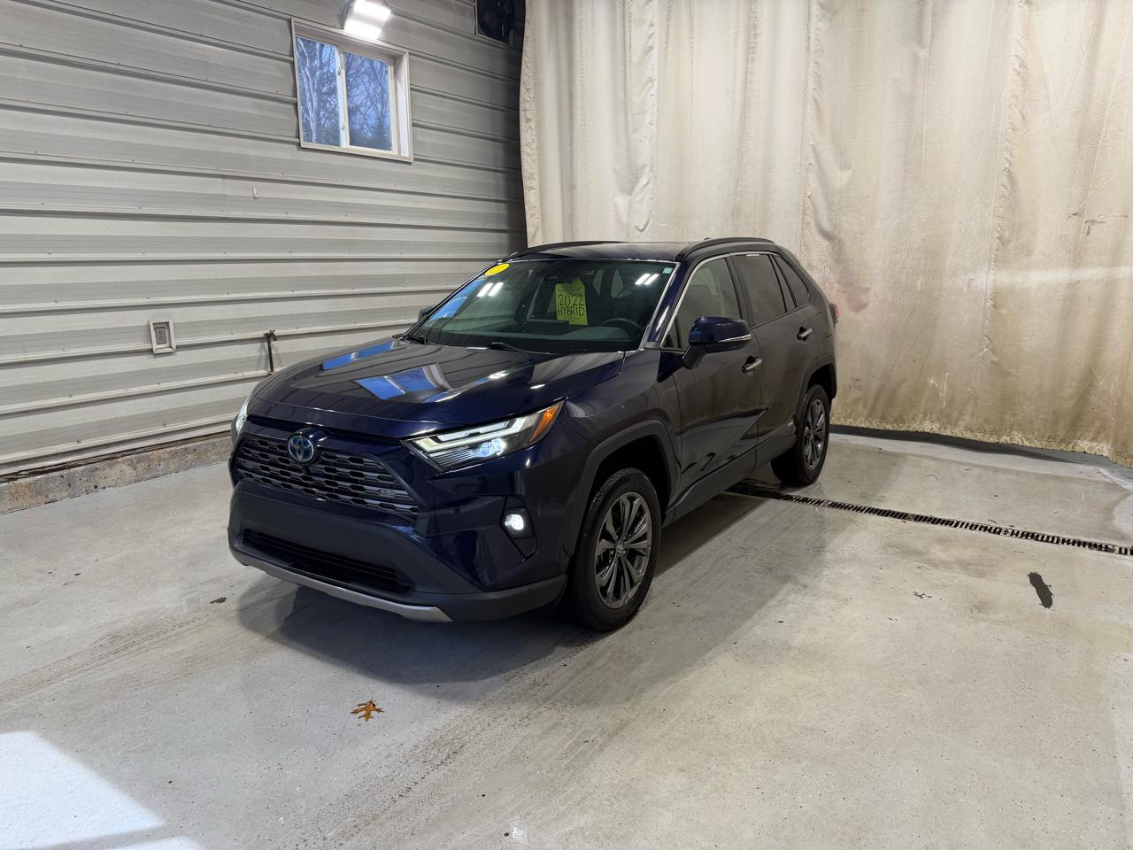 Toyota RAV4 Hybrid Limited AWD (Natl) 2022