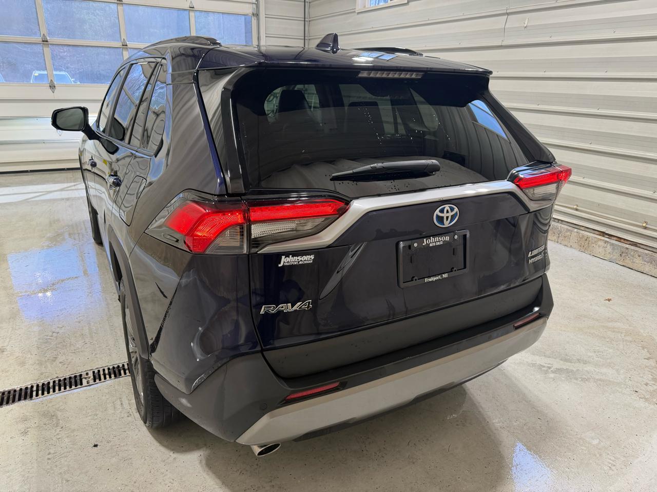 Toyota RAV4 Hybrid Limited AWD (Natl) 2022