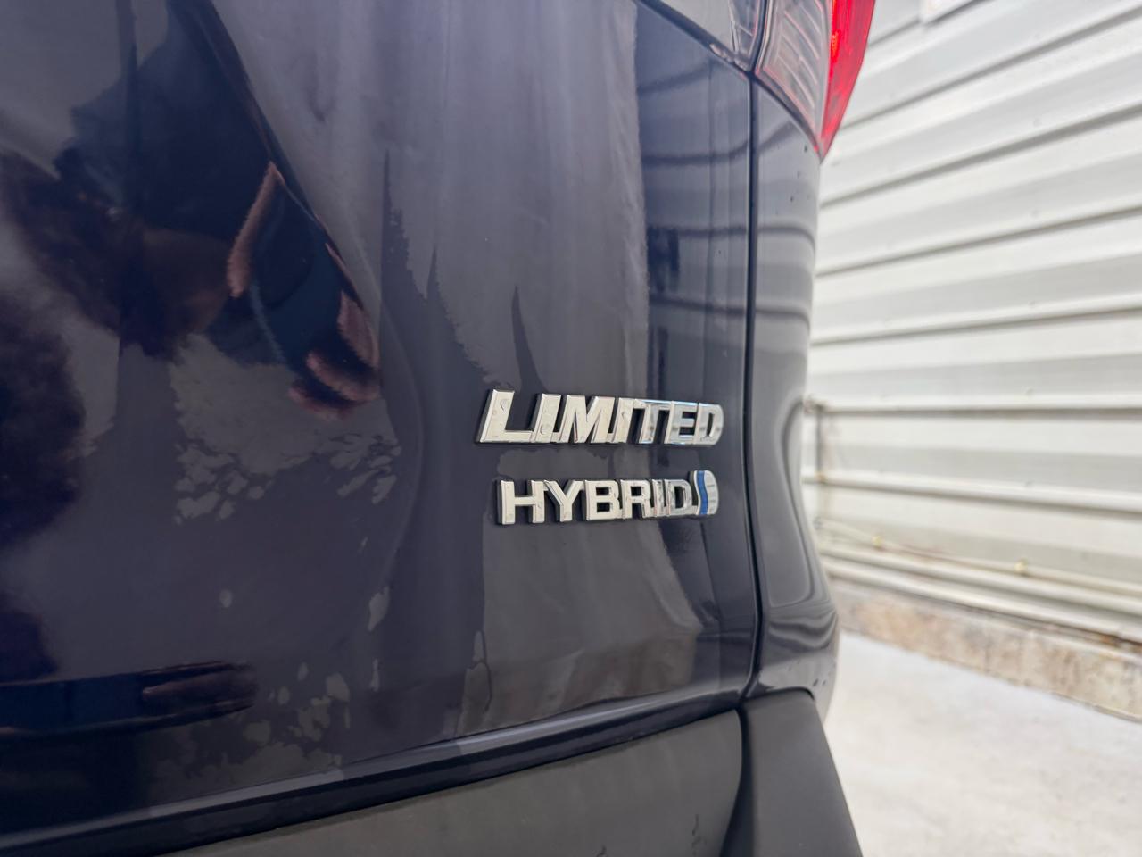 Toyota RAV4 Hybrid Limited AWD (Natl) 2022