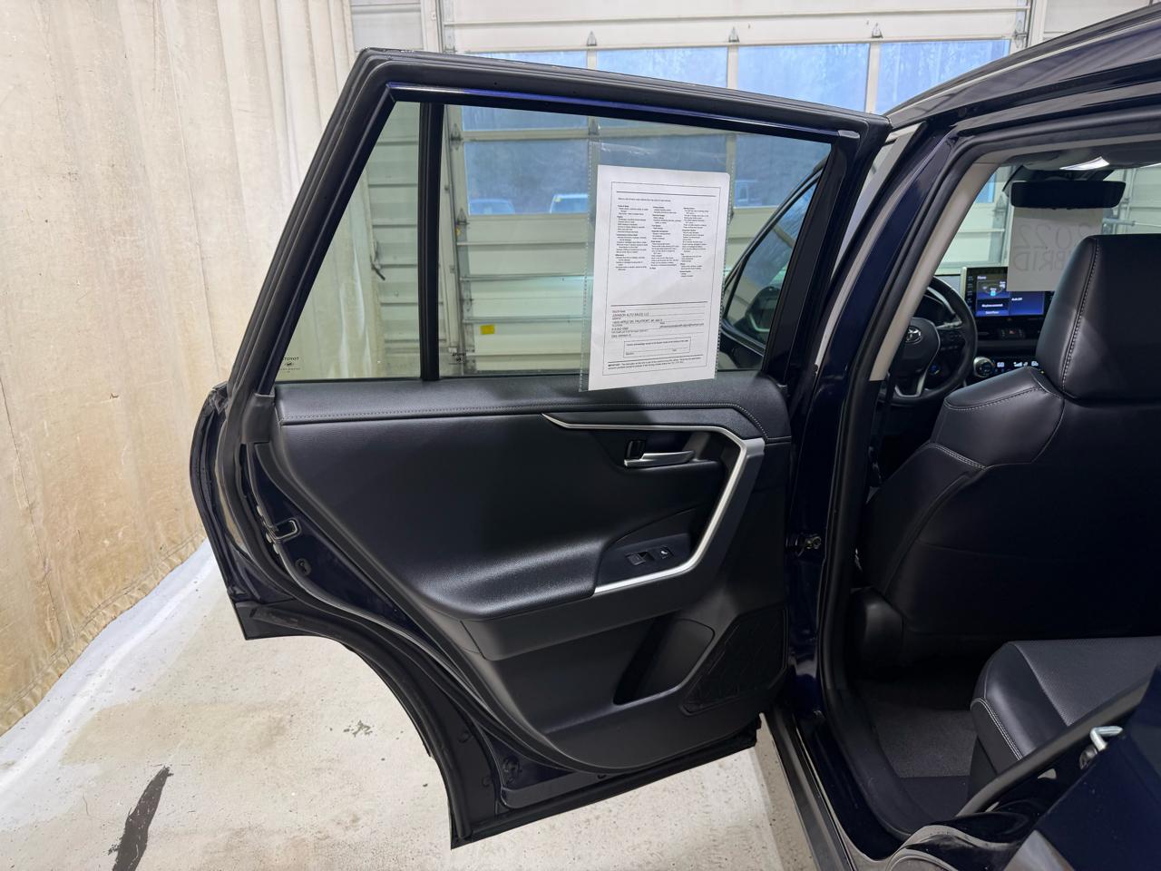 Toyota RAV4 Hybrid Limited AWD (Natl) 2022