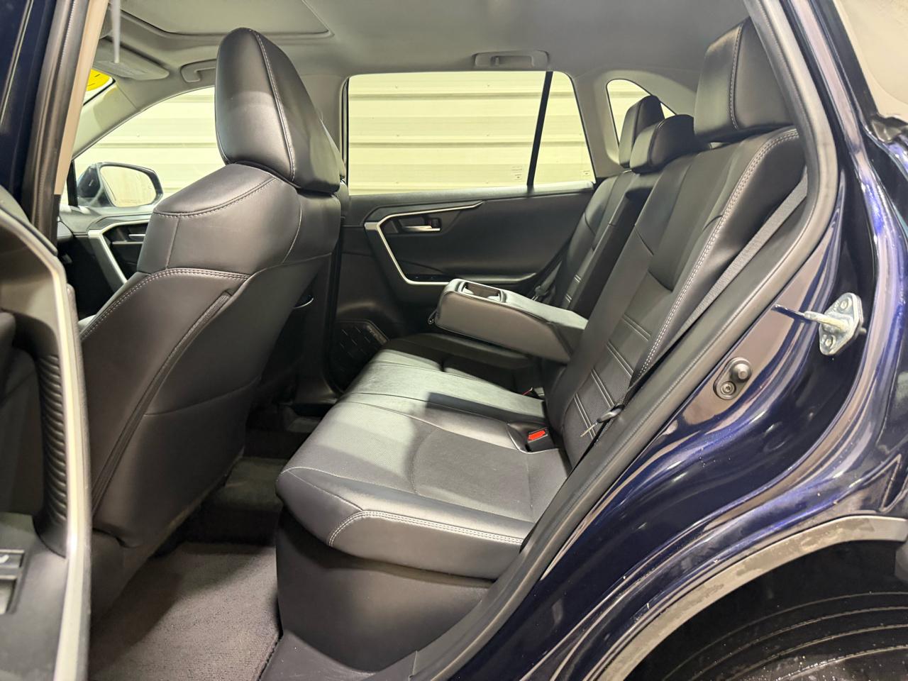 Toyota RAV4 Hybrid Limited AWD (Natl) 2022