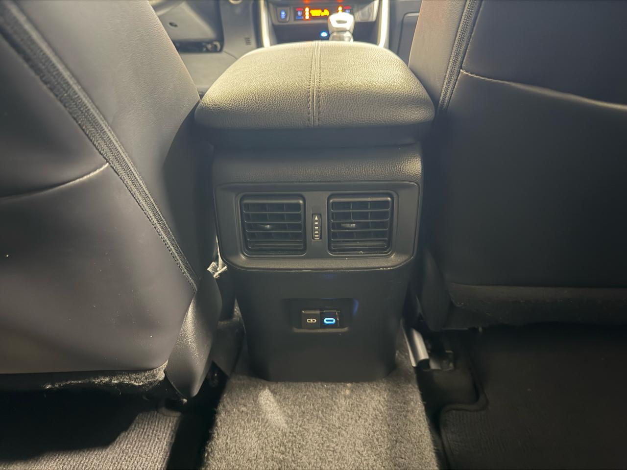 Toyota RAV4 Hybrid Limited AWD (Natl) 2022