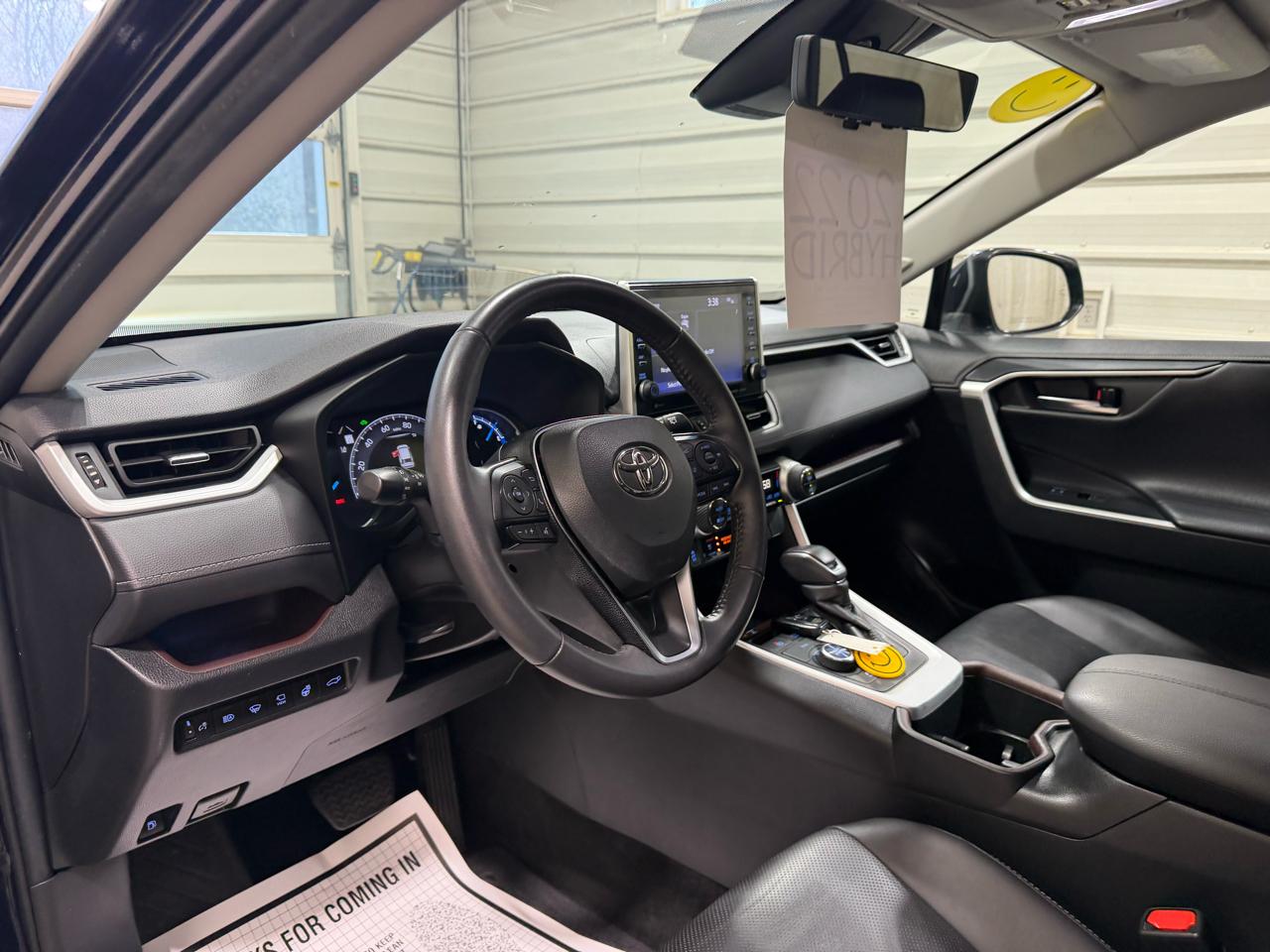 Toyota RAV4 Hybrid Limited AWD (Natl) 2022