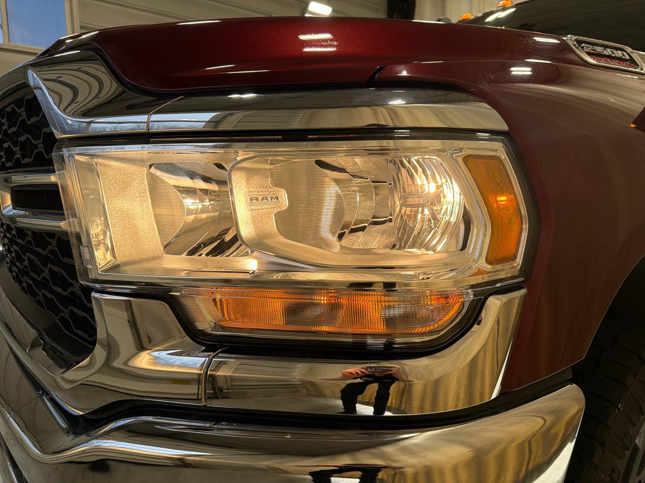 RAM 2500 Tradesman 4x4 Crew Cab 6'4" Box 2021