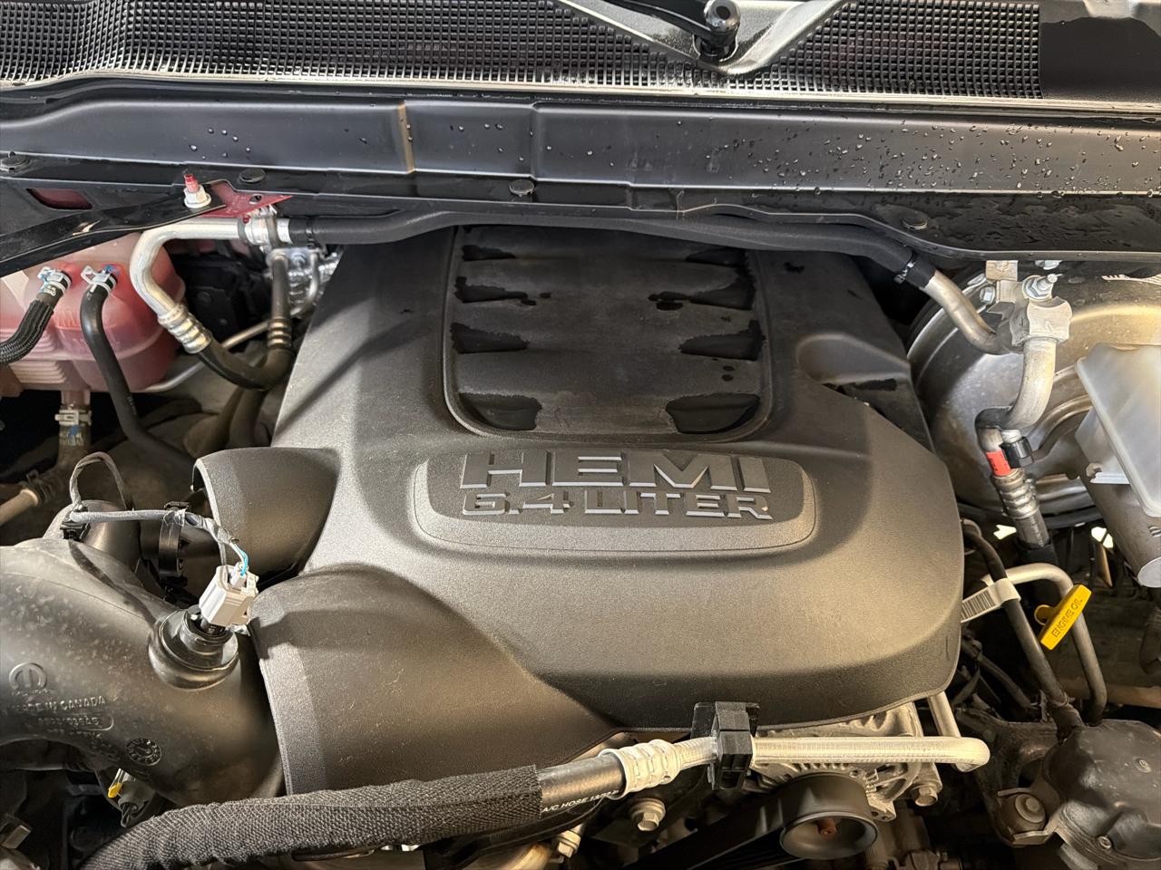 RAM 2500 Tradesman 4x4 Crew Cab 6'4" Box 2021