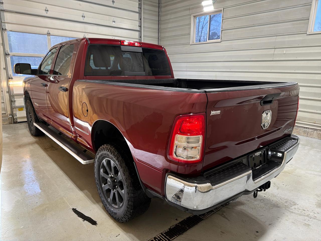 RAM 2500 Tradesman 4x4 Crew Cab 6'4" Box 2021