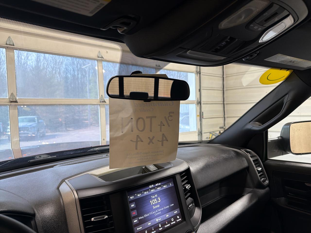 RAM 2500 Tradesman 4x4 Crew Cab 6'4" Box 2021