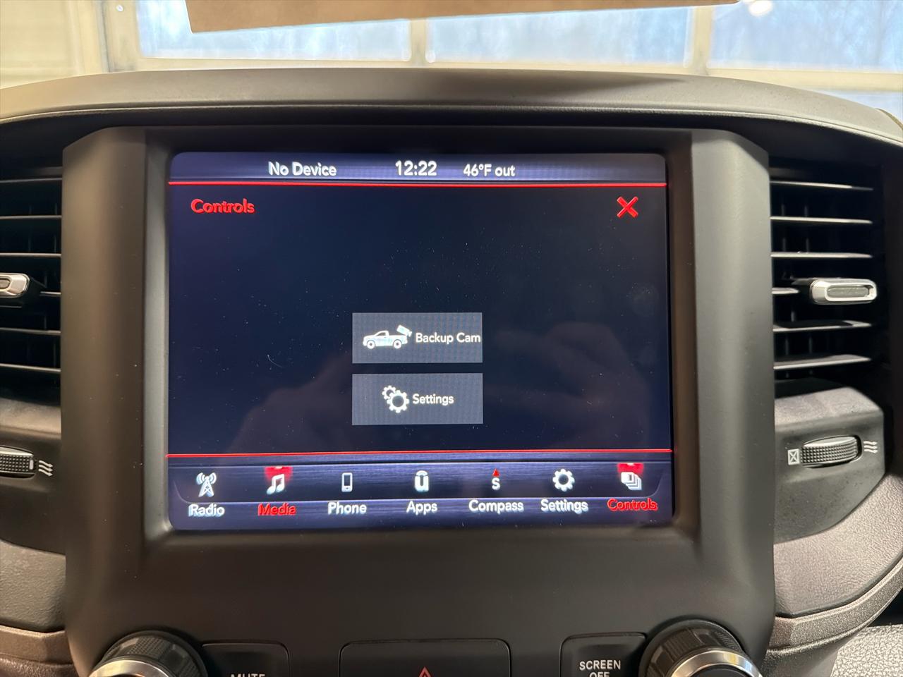 RAM 2500 Tradesman 4x4 Crew Cab 6'4" Box 2021