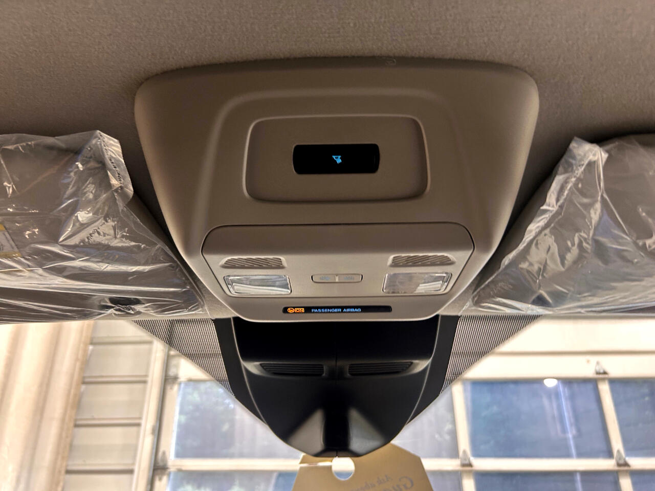 Ford E-Transit Cargo Van T-350 148" Low Rf 9500 GVWR RWD 2025 Ford E-Transit Cargo Van T-350 148" Low Rf 9500 GVWR RWD 2025