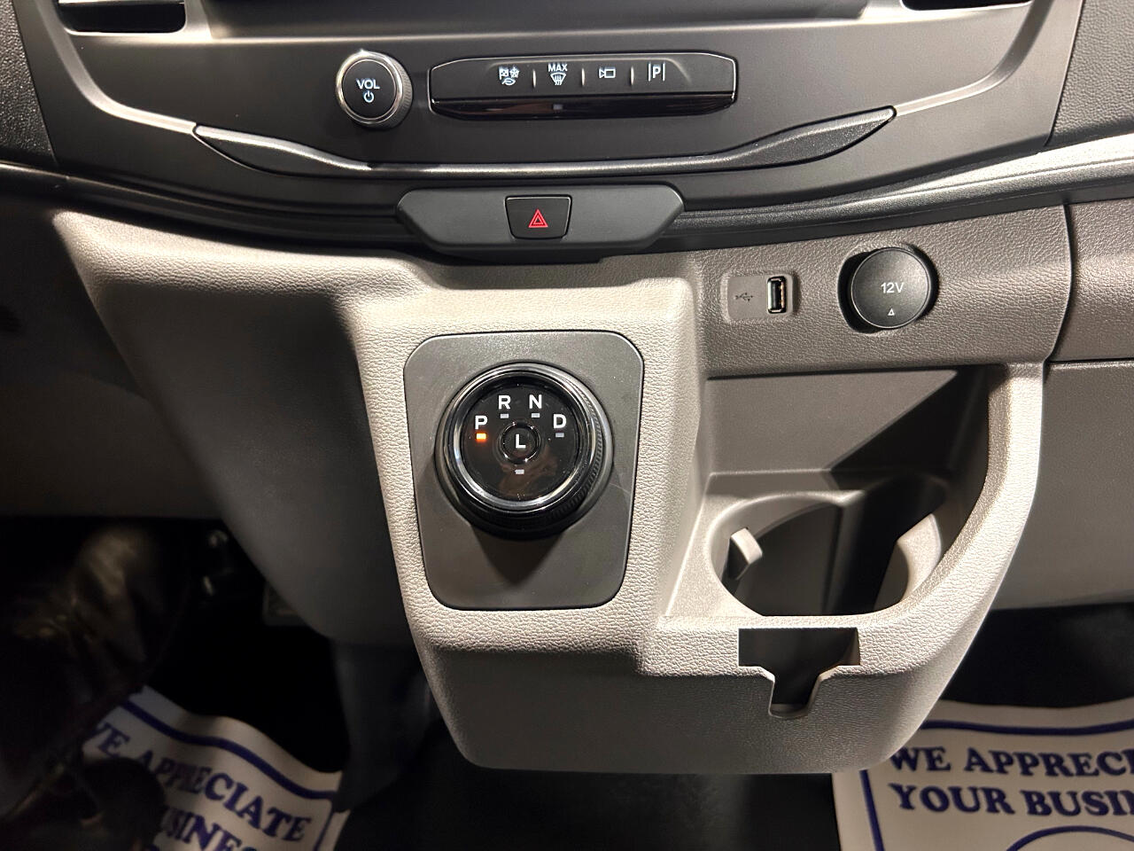 Ford E-Transit Cargo Van T-350 148" Low Rf 9500 GVWR RWD 2025 Ford E-Transit Cargo Van T-350 148" Low Rf 9500 GVWR RWD 2025