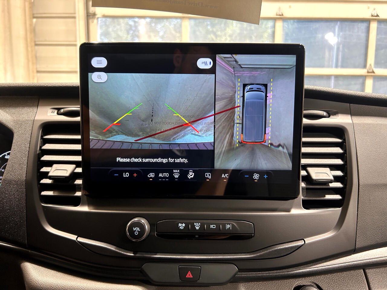 Ford E-Transit Cargo Van T-350 148" Low Rf 9500 GVWR RWD 2025 Ford E-Transit Cargo Van T-350 148" Low Rf 9500 GVWR RWD 2025