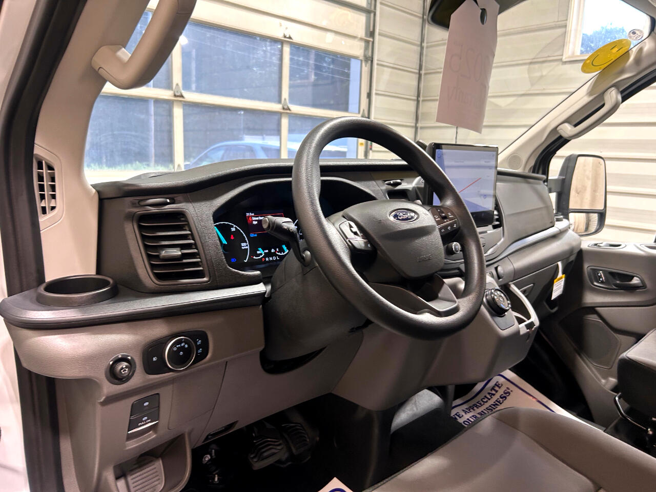 Ford E-Transit Cargo Van T-350 148" Low Rf 9500 GVWR RWD 2025 Ford E-Transit Cargo Van T-350 148" Low Rf 9500 GVWR RWD 2025