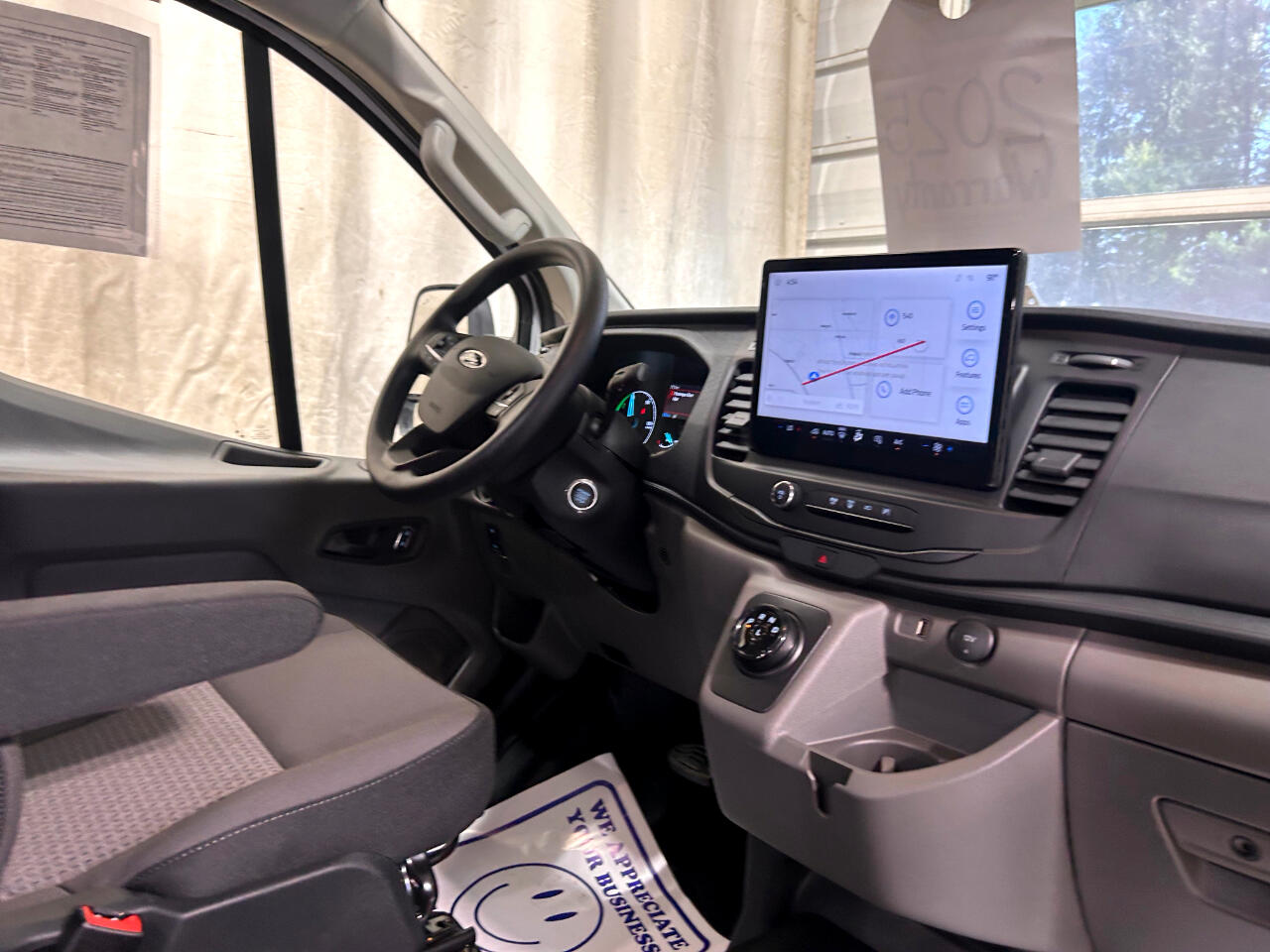 Ford E-Transit Cargo Van T-350 148" Low Rf 9500 GVWR RWD 2025 Ford E-Transit Cargo Van T-350 148" Low Rf 9500 GVWR RWD 2025