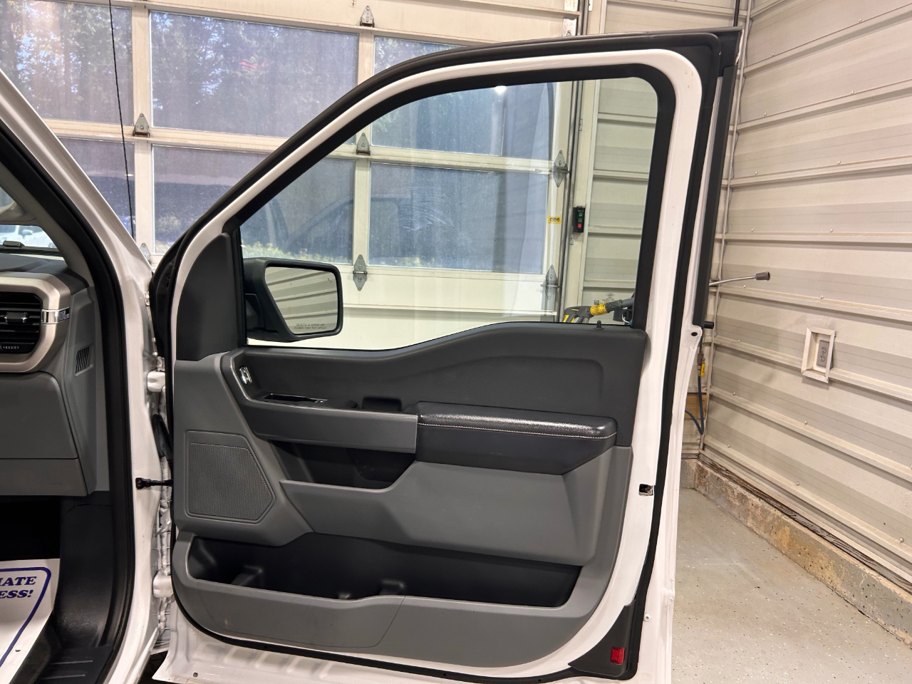 Ford F-150 XLT SuperCab 6.5-ft. Bed 4WD 2021 Ford F-150 XLT SuperCab 6.5-ft. Bed 4WD 2021