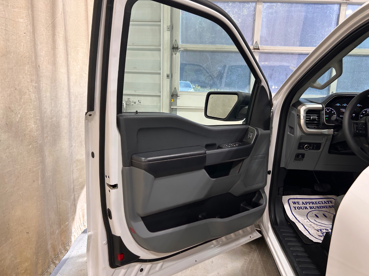 Ford F-150 XLT SuperCab 6.5-ft. Bed 4WD 2021 Ford F-150 XLT SuperCab 6.5-ft. Bed 4WD 2021