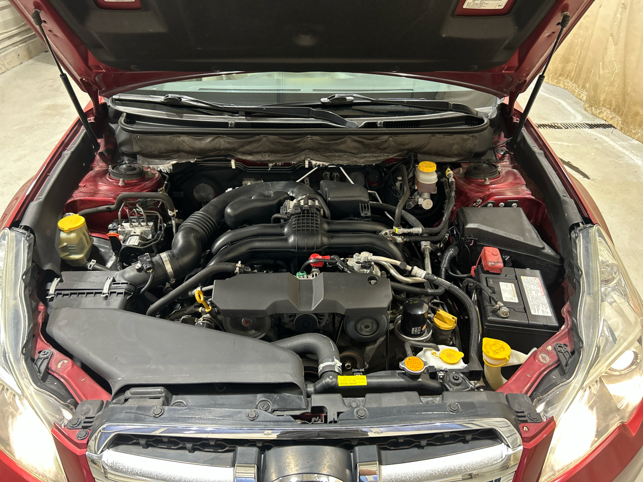 Subaru Legacy 4dr Sdn H4 Auto 2.5i Premium 2013