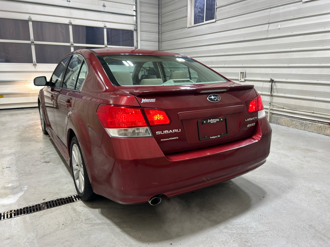 Subaru Legacy 4dr Sdn H4 Auto 2.5i Premium 2013