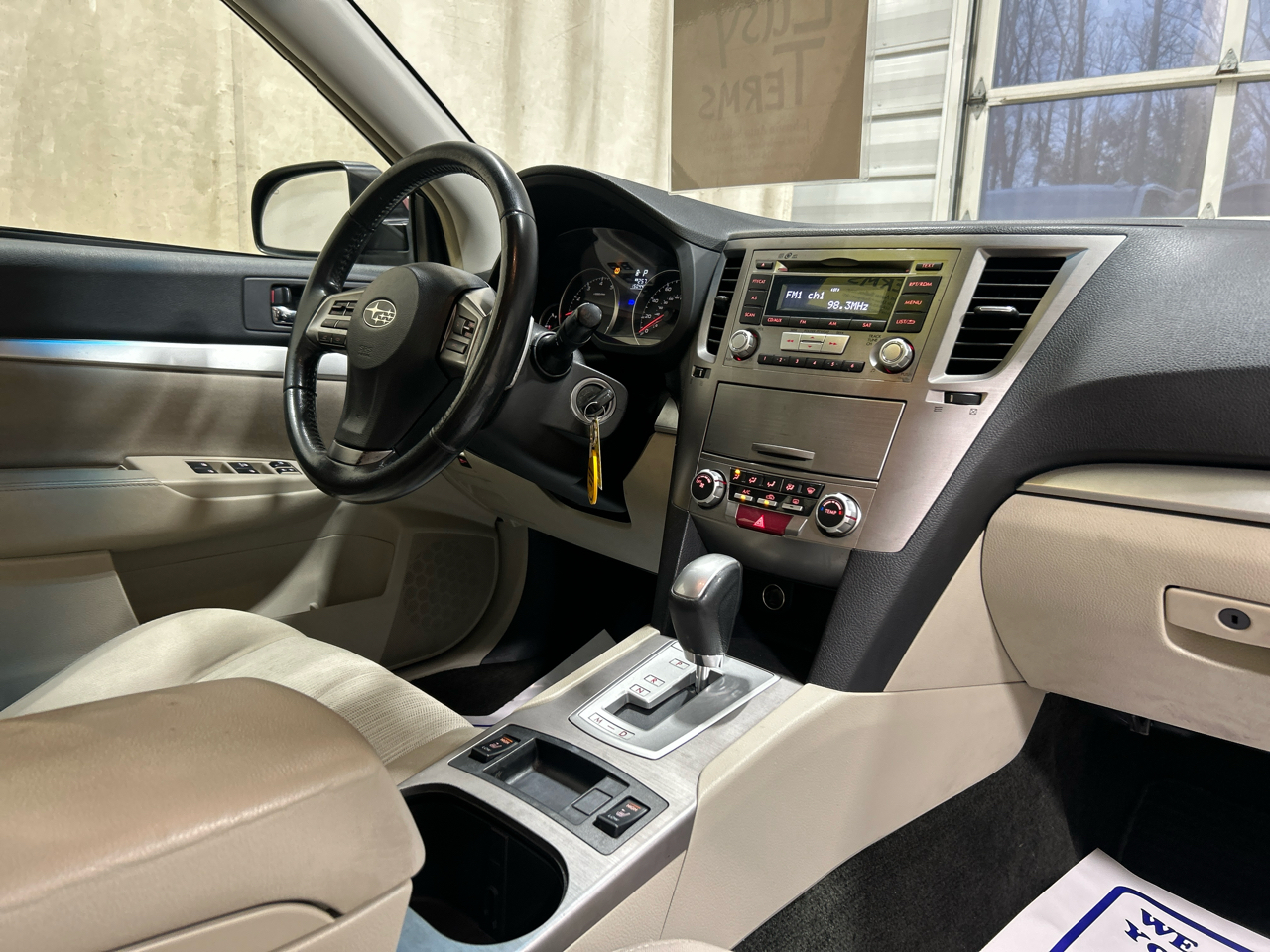 Subaru Legacy 4dr Sdn H4 Auto 2.5i Premium 2013