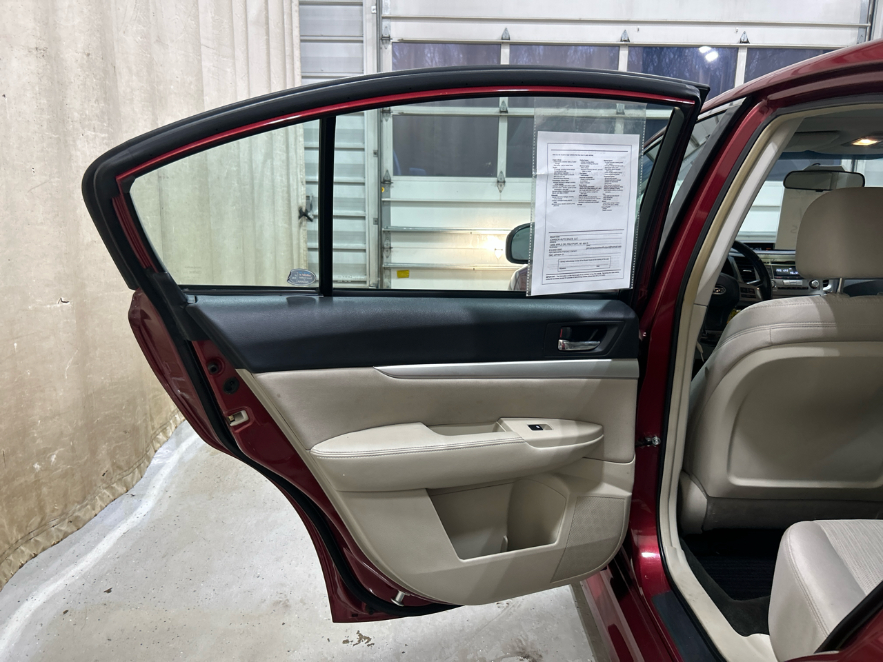 Subaru Legacy 4dr Sdn H4 Auto 2.5i Premium 2013