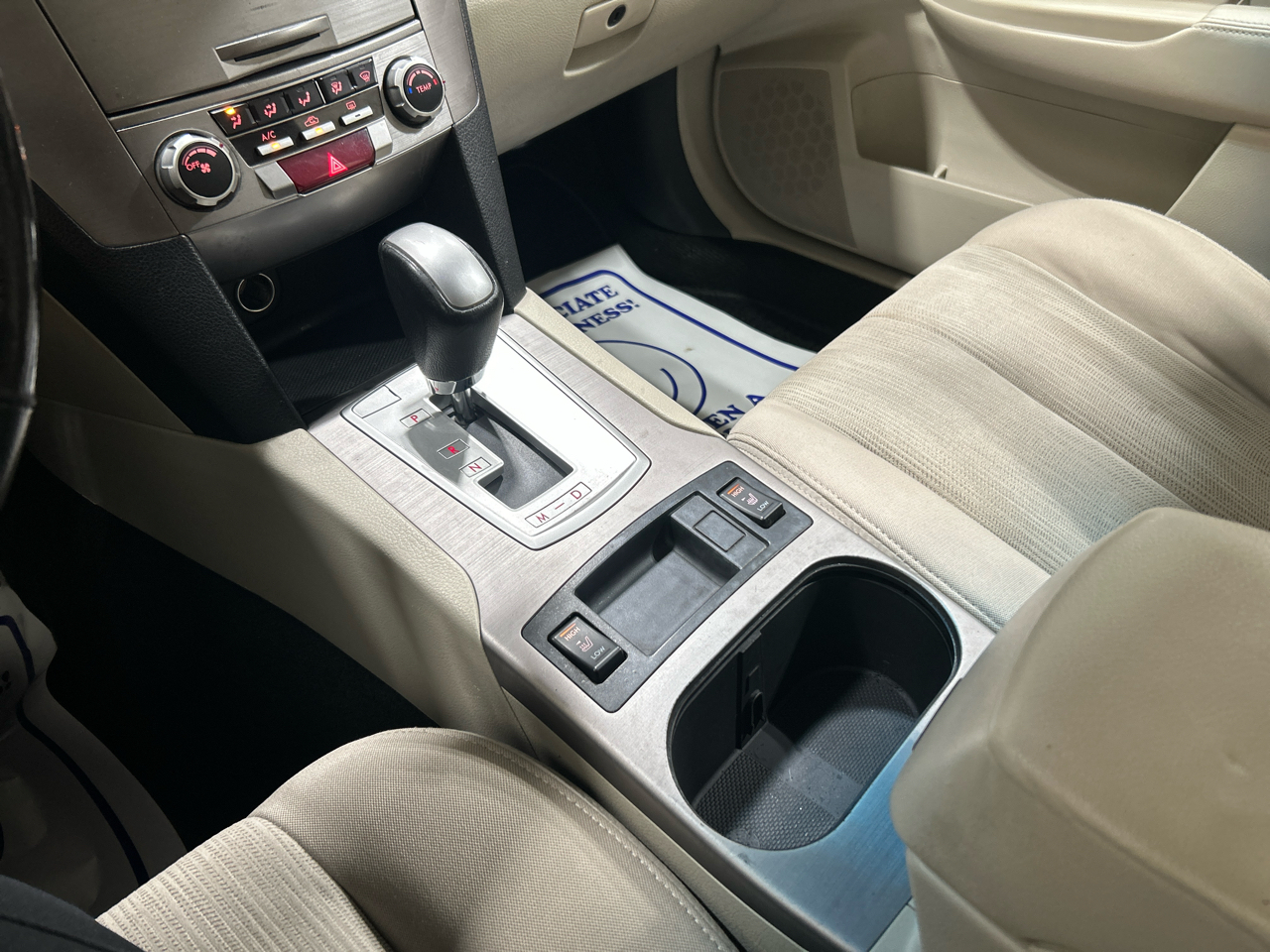 Subaru Legacy 4dr Sdn H4 Auto 2.5i Premium 2013