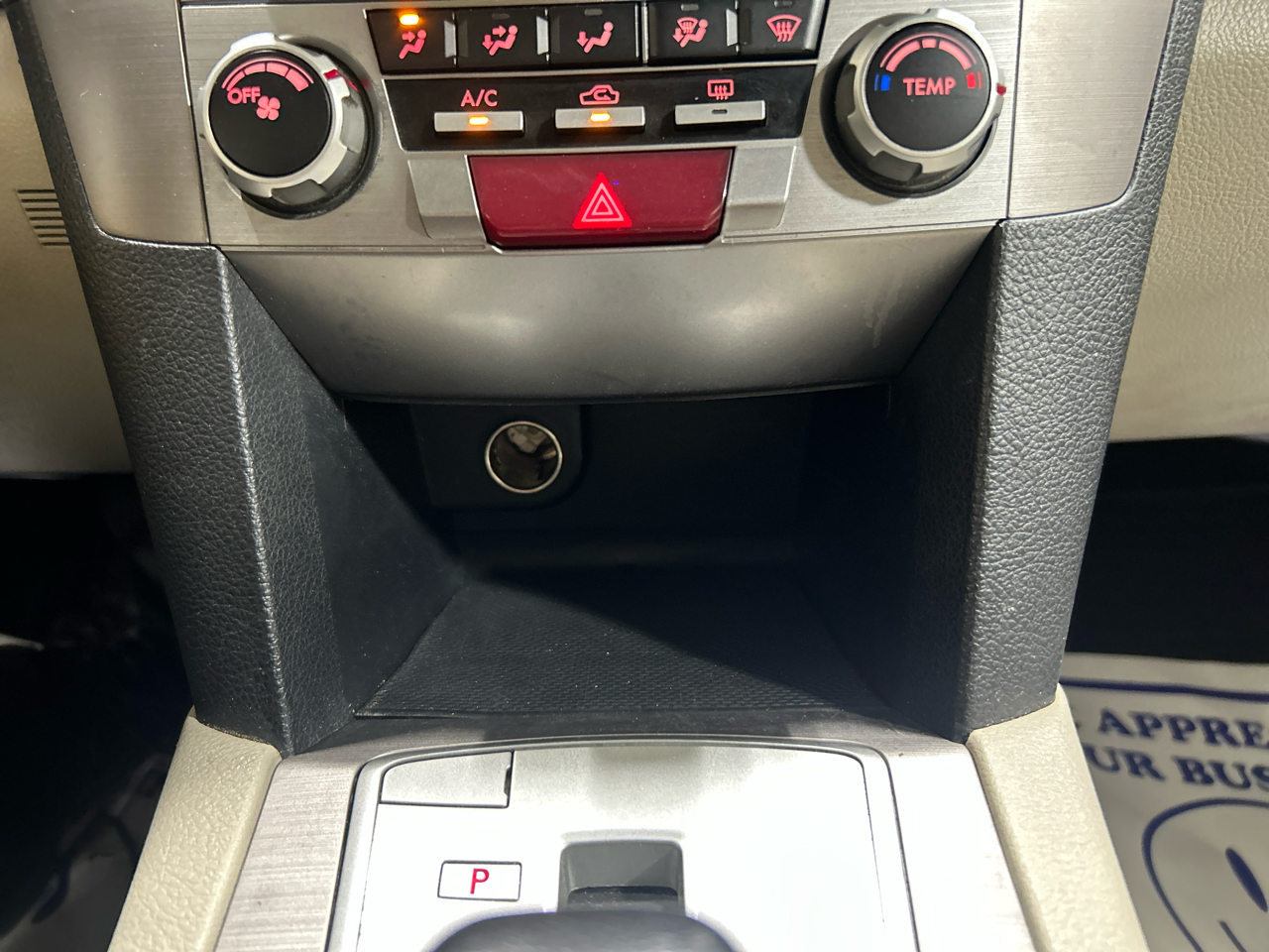 Subaru Legacy 4dr Sdn H4 Auto 2.5i Premium 2013