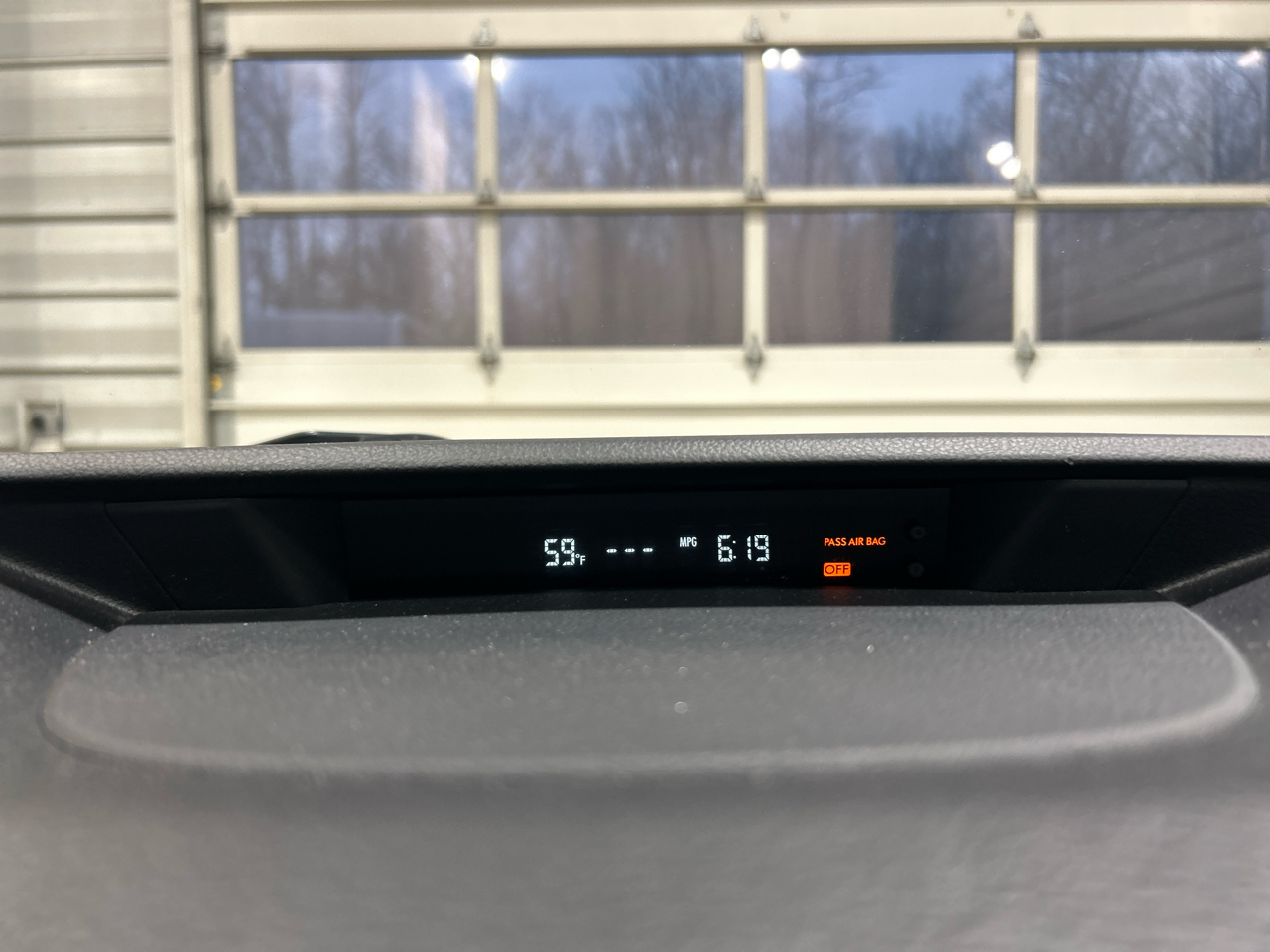 Subaru Legacy 4dr Sdn H4 Auto 2.5i Premium 2013