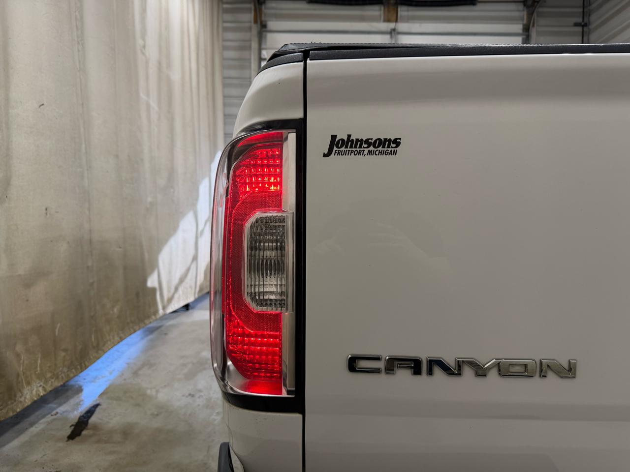 GMC Canyon 4WD Crew Cab 128.3" SLT 2016