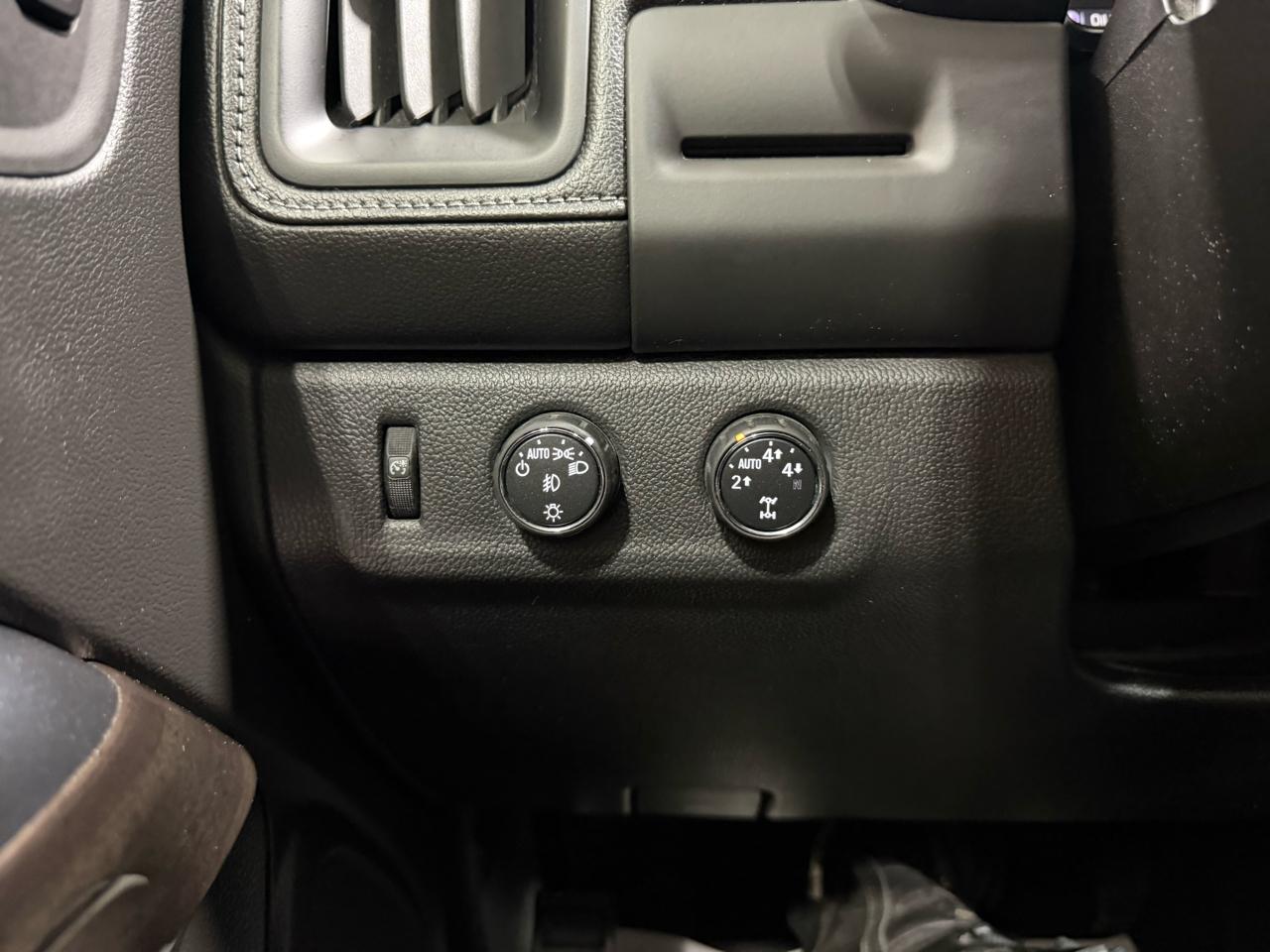 GMC Canyon 4WD Crew Cab 128.3" SLT 2016