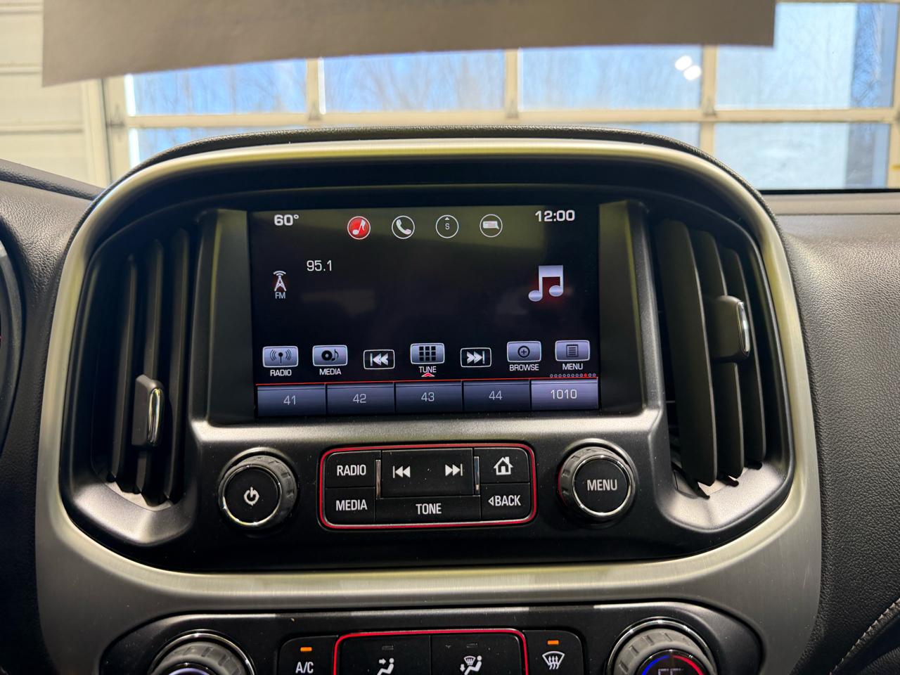 GMC Canyon 4WD Crew Cab 128.3" SLT 2016