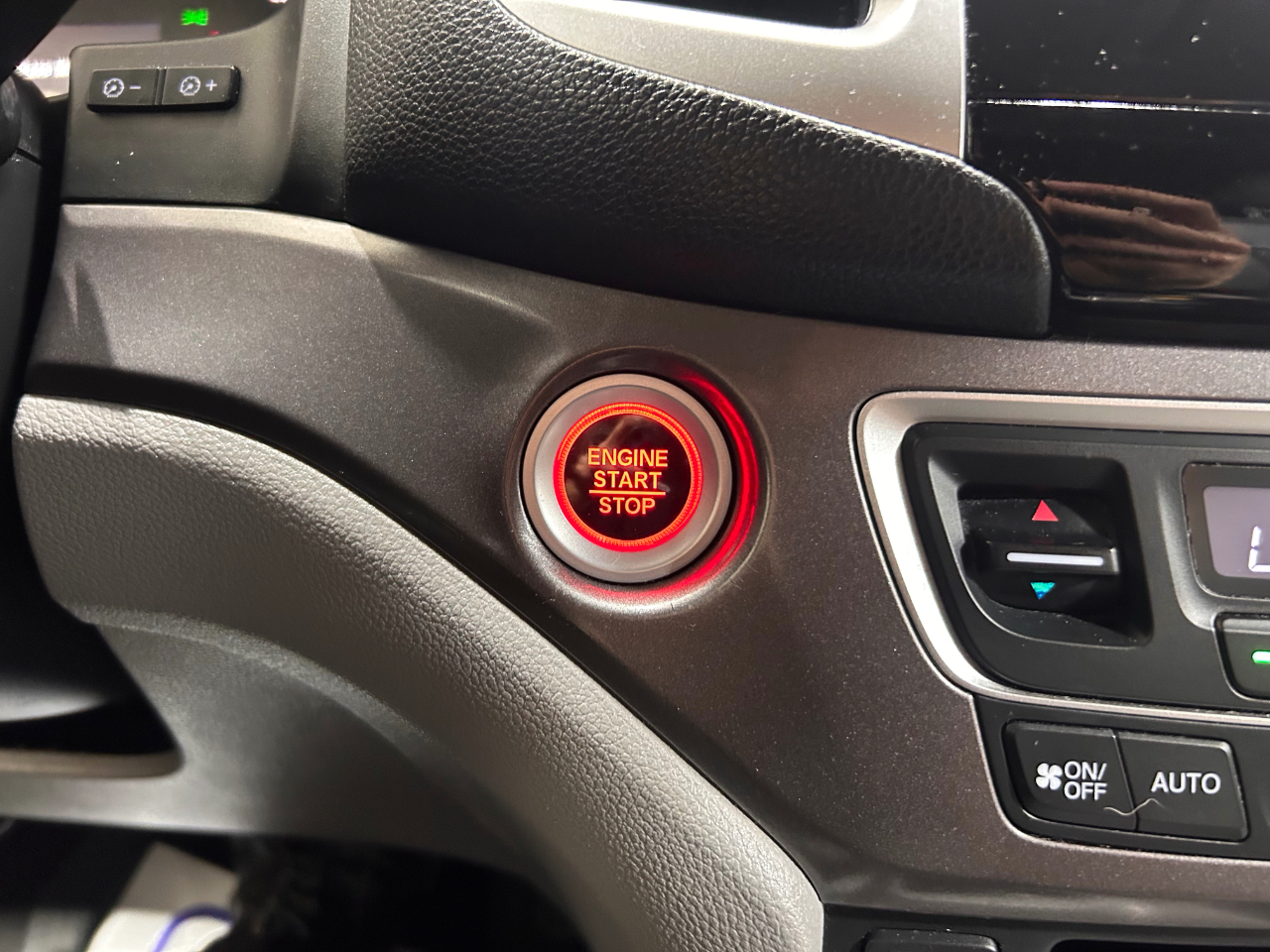 Honda Pilot EX-L 2WD 2017 Honda Pilot EX-L 2WD 2017