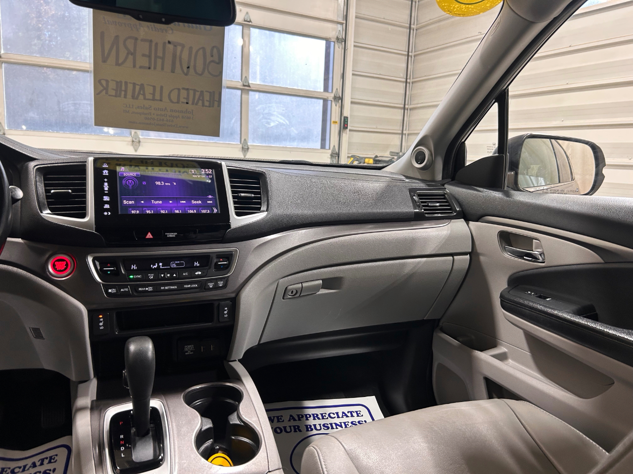 Honda Pilot EX-L 2WD 2017 Honda Pilot EX-L 2WD 2017