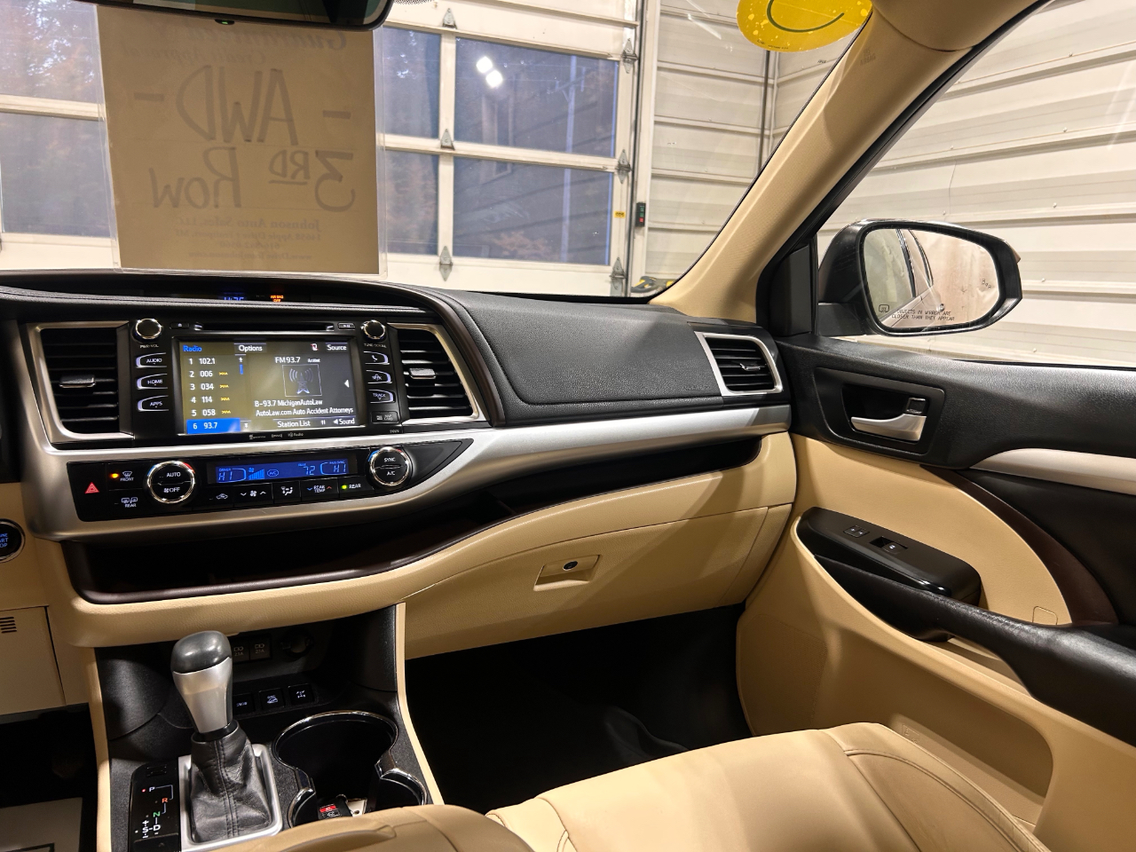 Toyota Highlander XLE V6 AWD (Natl) 2017 Toyota Highlander XLE V6 AWD (Natl) 2017