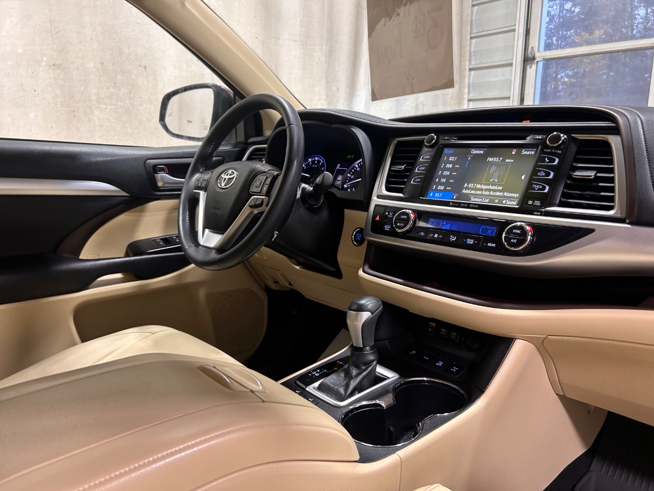 Toyota Highlander XLE V6 AWD (Natl) 2017 Toyota Highlander XLE V6 AWD (Natl) 2017