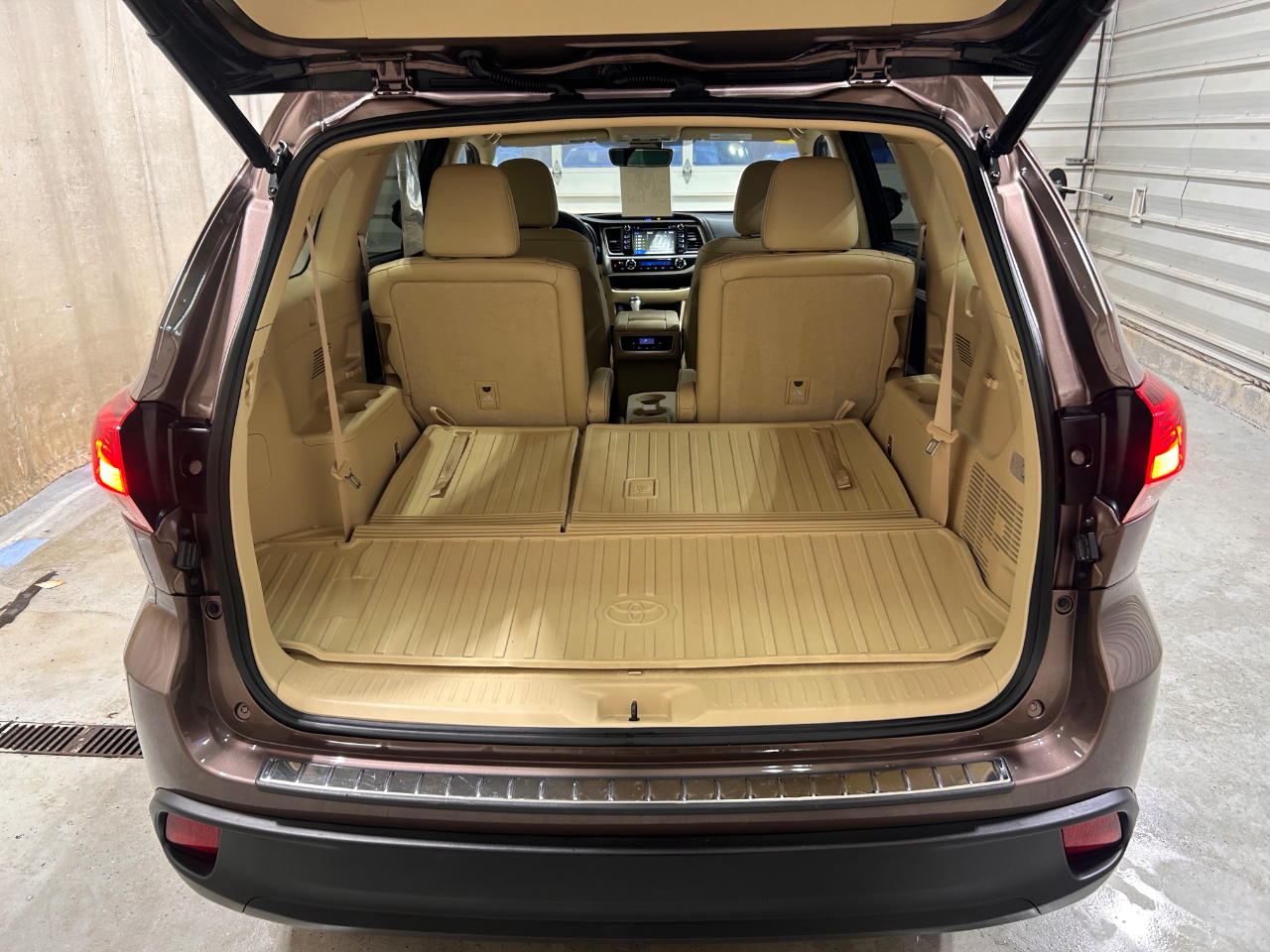 Toyota Highlander XLE V6 AWD (Natl) 2017 Toyota Highlander XLE V6 AWD (Natl) 2017