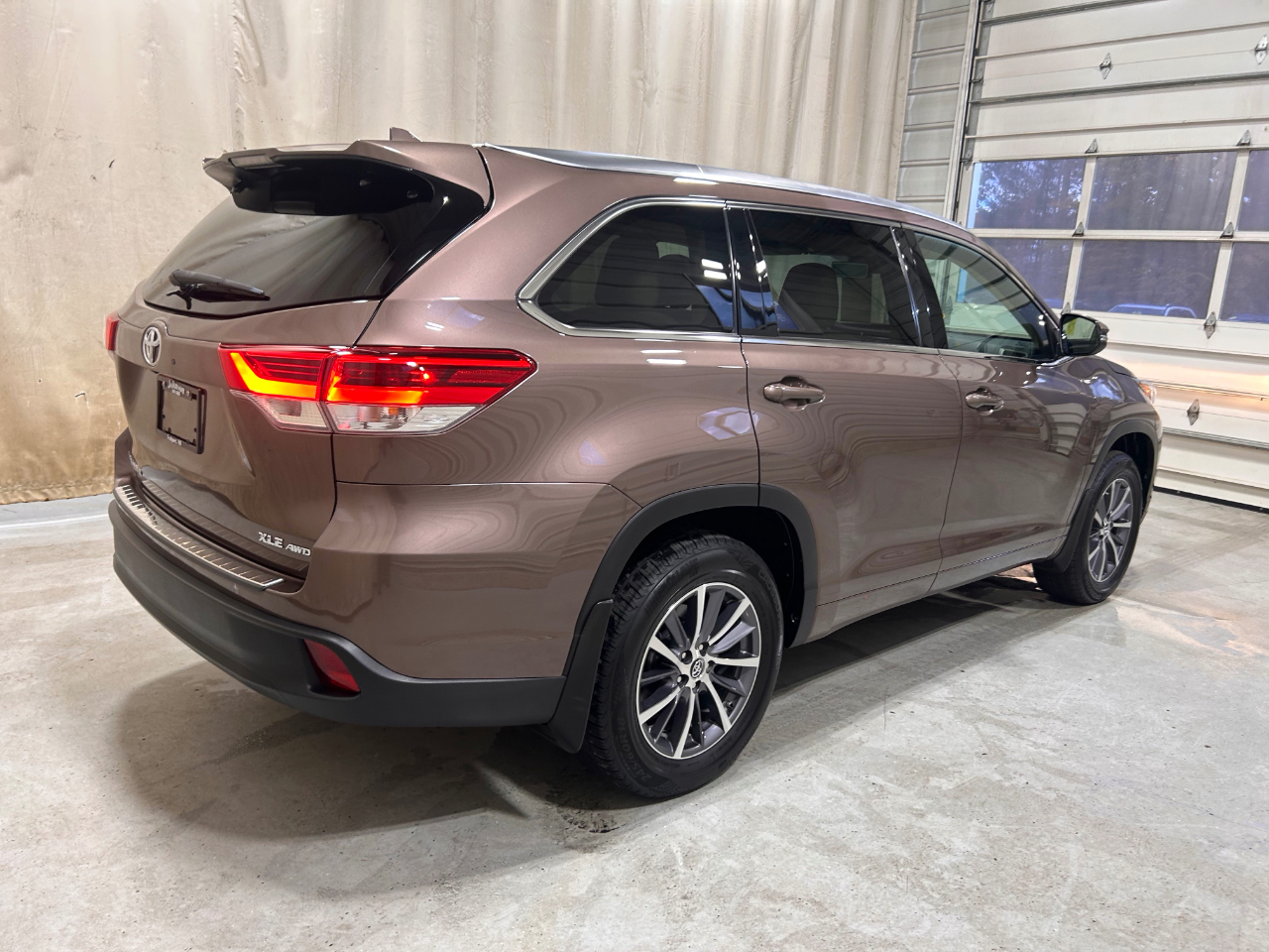 Toyota Highlander XLE V6 AWD (Natl) 2017 Toyota Highlander XLE V6 AWD (Natl) 2017