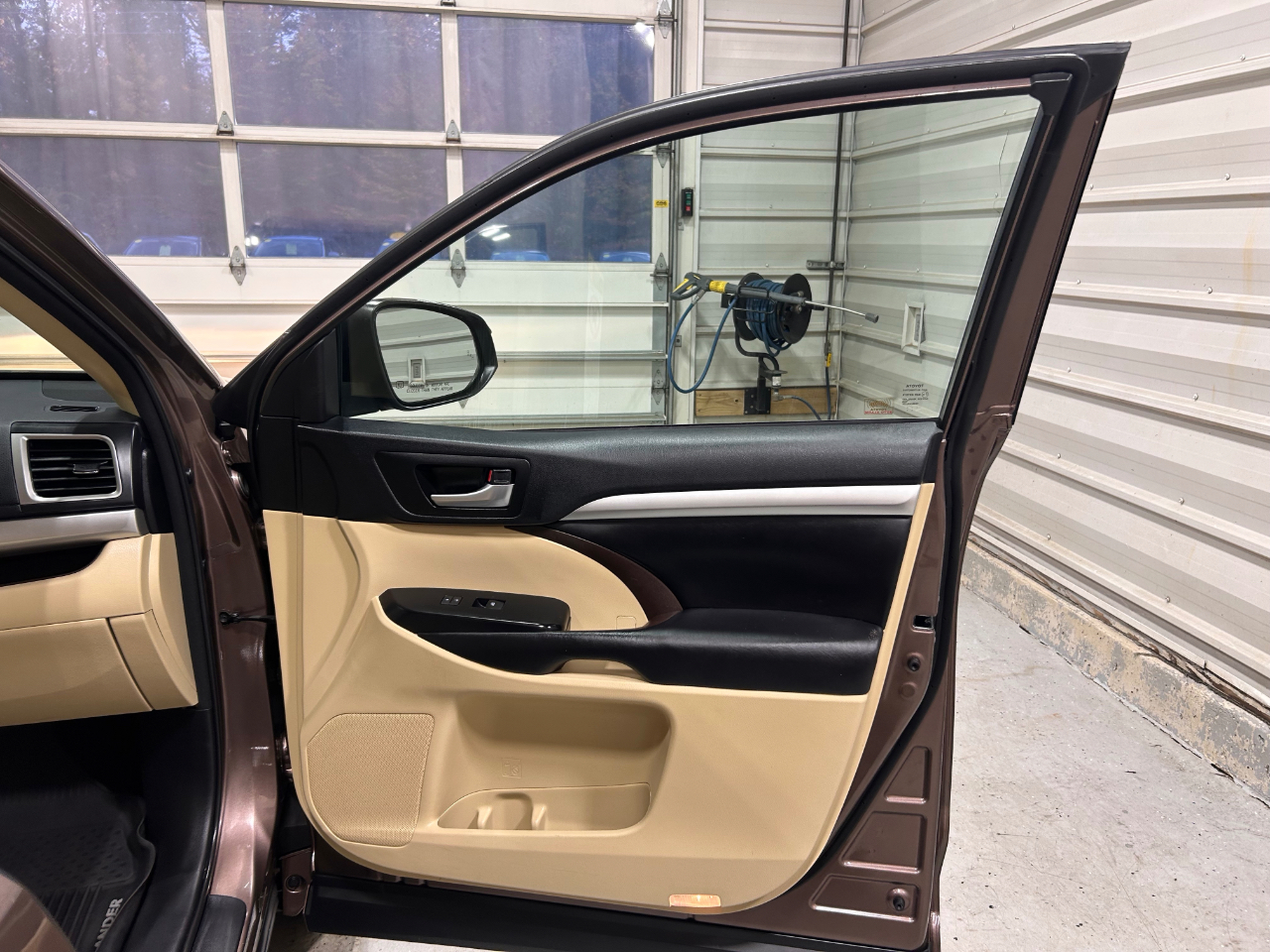 Toyota Highlander XLE V6 AWD (Natl) 2017 Toyota Highlander XLE V6 AWD (Natl) 2017