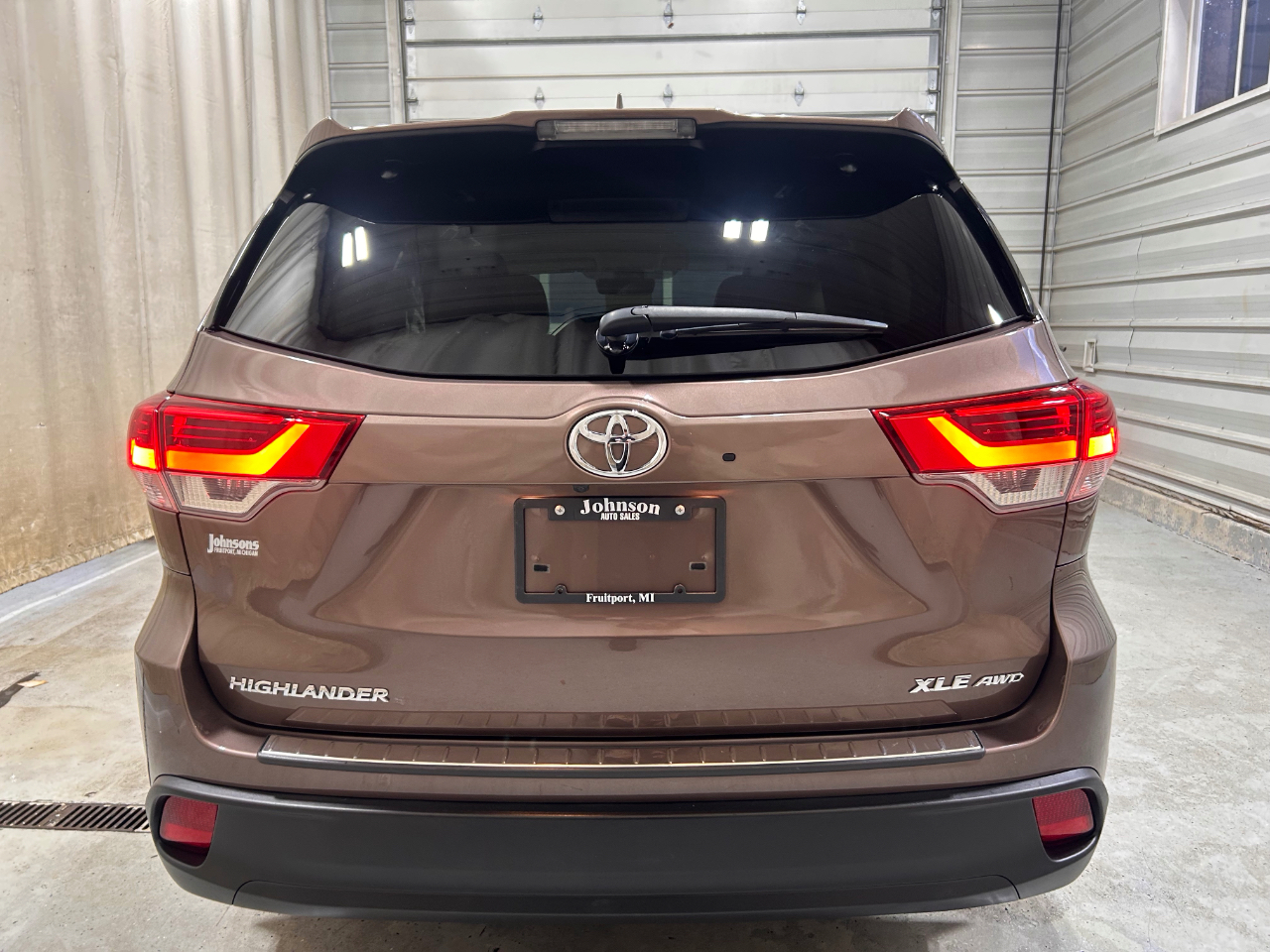 Toyota Highlander XLE V6 AWD (Natl) 2017 Toyota Highlander XLE V6 AWD (Natl) 2017