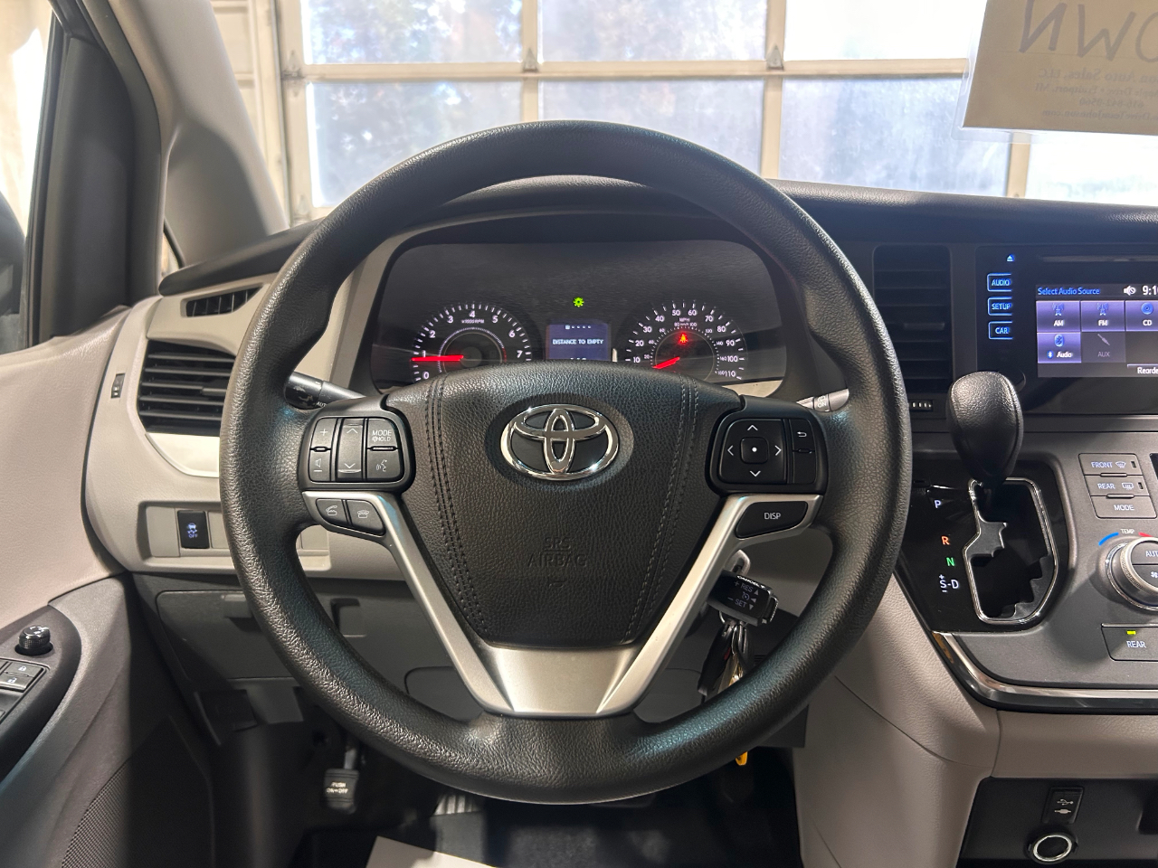 Toyota Sienna 5dr 7-Pass Van L FWD (Natl) 2015 Toyota Sienna 5dr 7-Pass Van L FWD (Natl) 2015