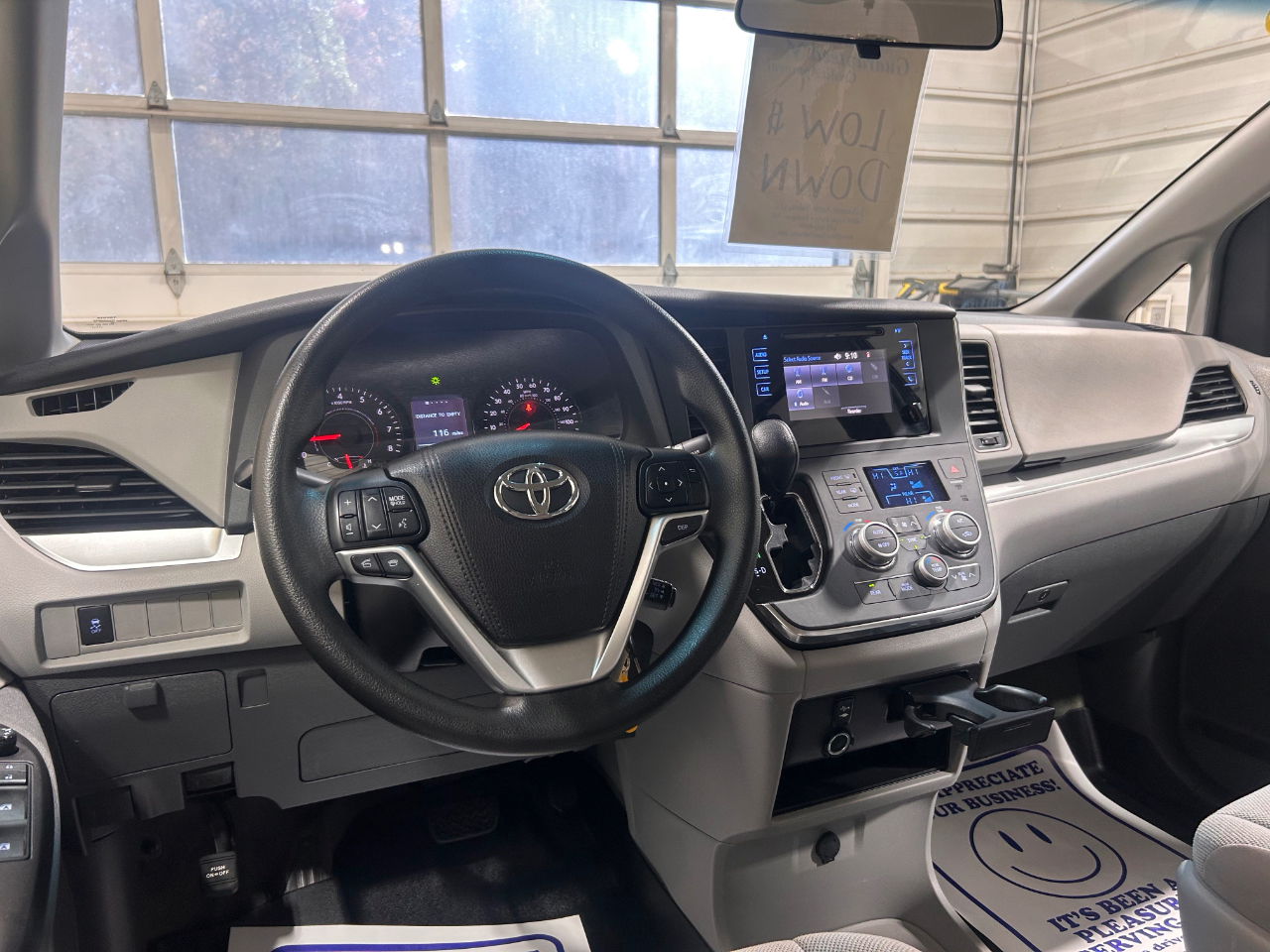 Toyota Sienna 5dr 7-Pass Van L FWD (Natl) 2015 Toyota Sienna 5dr 7-Pass Van L FWD (Natl) 2015