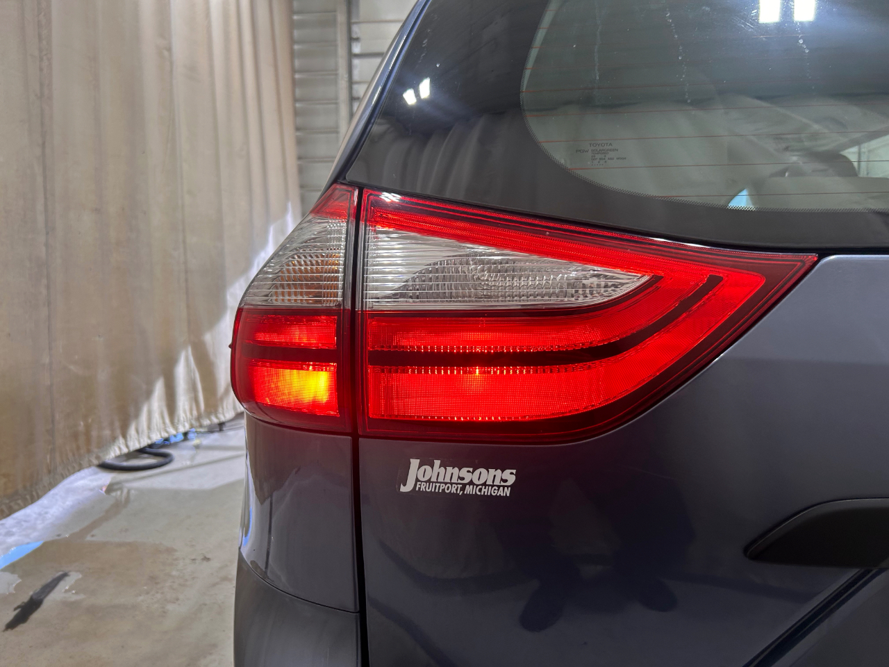 Toyota Sienna 5dr 7-Pass Van L FWD (Natl) 2015 Toyota Sienna 5dr 7-Pass Van L FWD (Natl) 2015