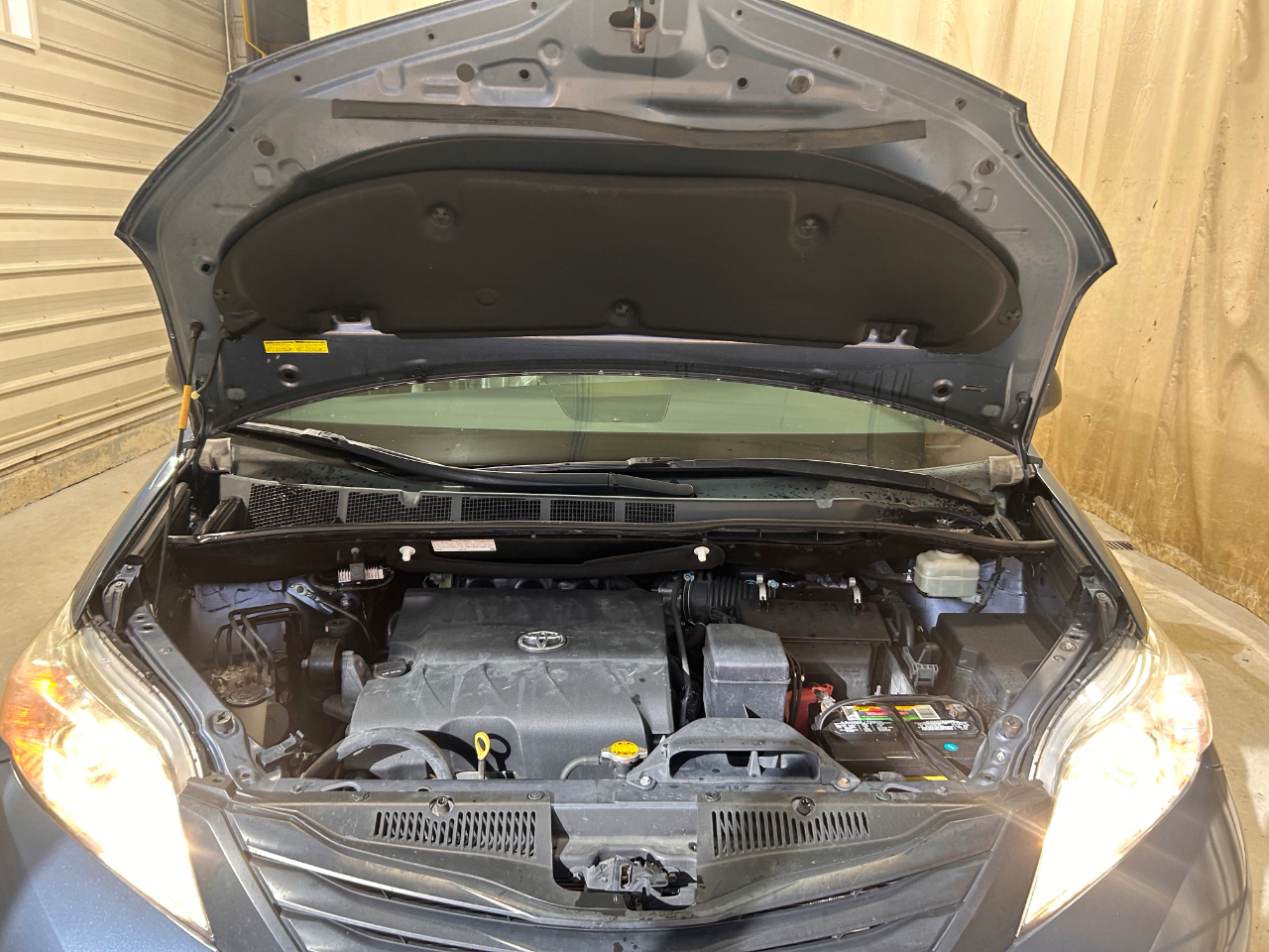 Toyota Sienna 5dr 7-Pass Van L FWD (Natl) 2015 Toyota Sienna 5dr 7-Pass Van L FWD (Natl) 2015