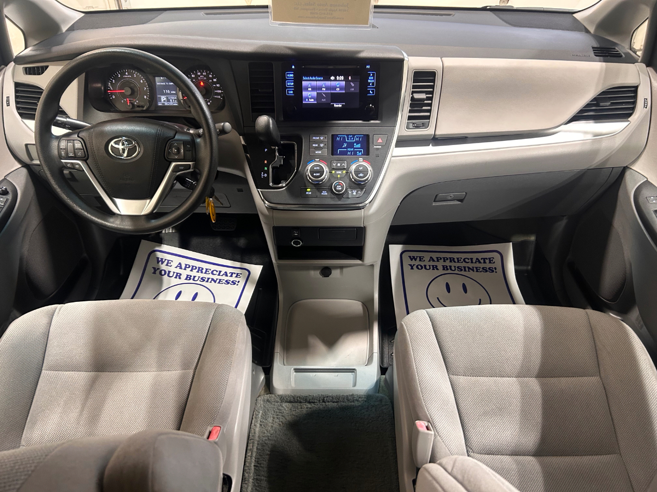 Toyota Sienna 5dr 7-Pass Van L FWD (Natl) 2015 Toyota Sienna 5dr 7-Pass Van L FWD (Natl) 2015