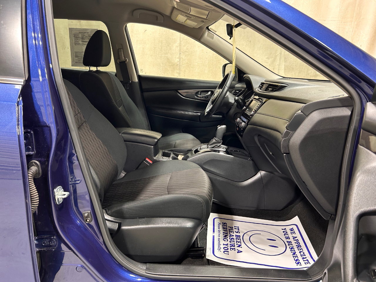 Nissan Rogue AWD SV 2020 Nissan Rogue AWD SV 2020