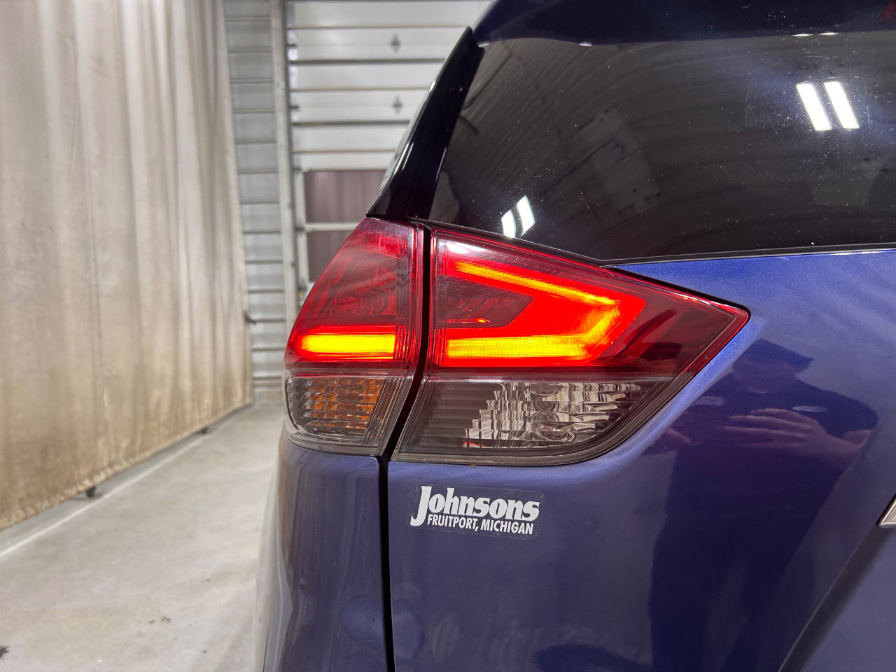 Nissan Rogue AWD SV 2020 Nissan Rogue AWD SV 2020