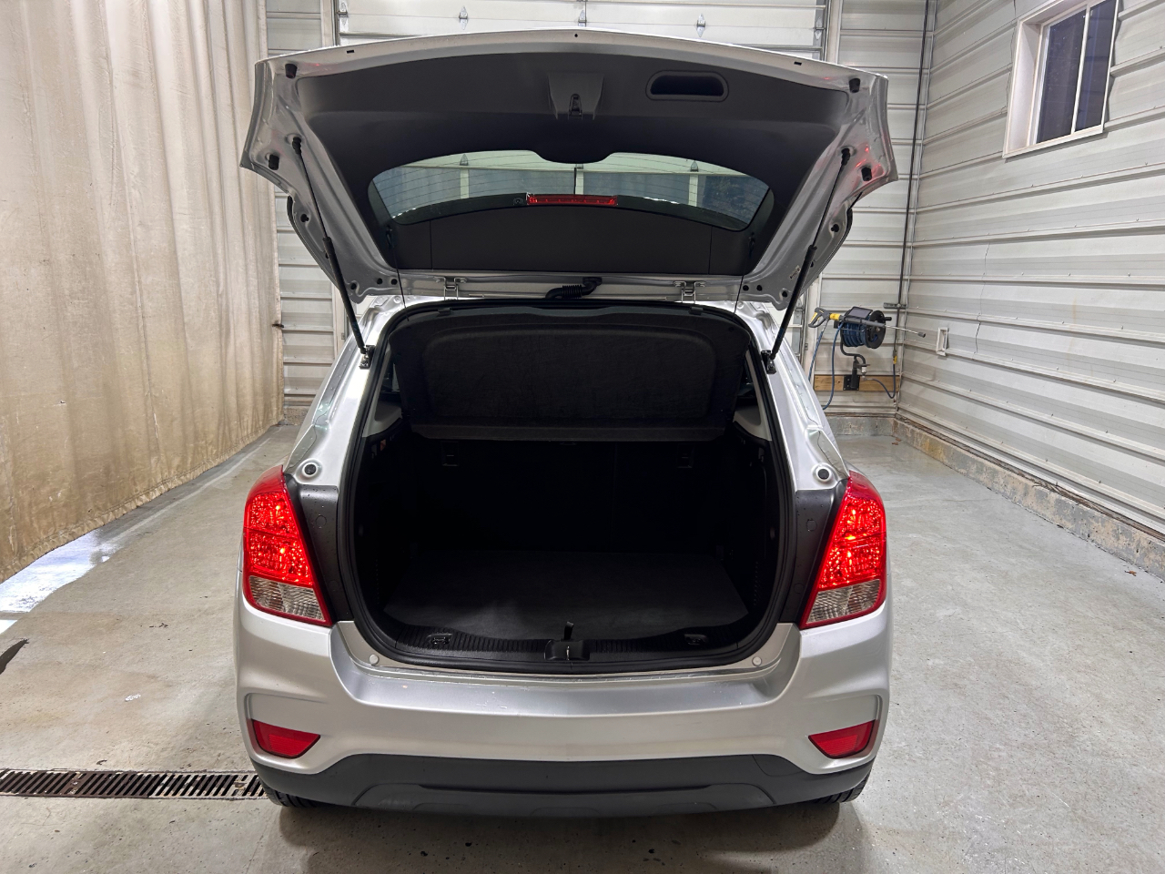 Chevrolet Trax FWD 4dr LS 2017 Chevrolet Trax FWD 4dr LS 2017