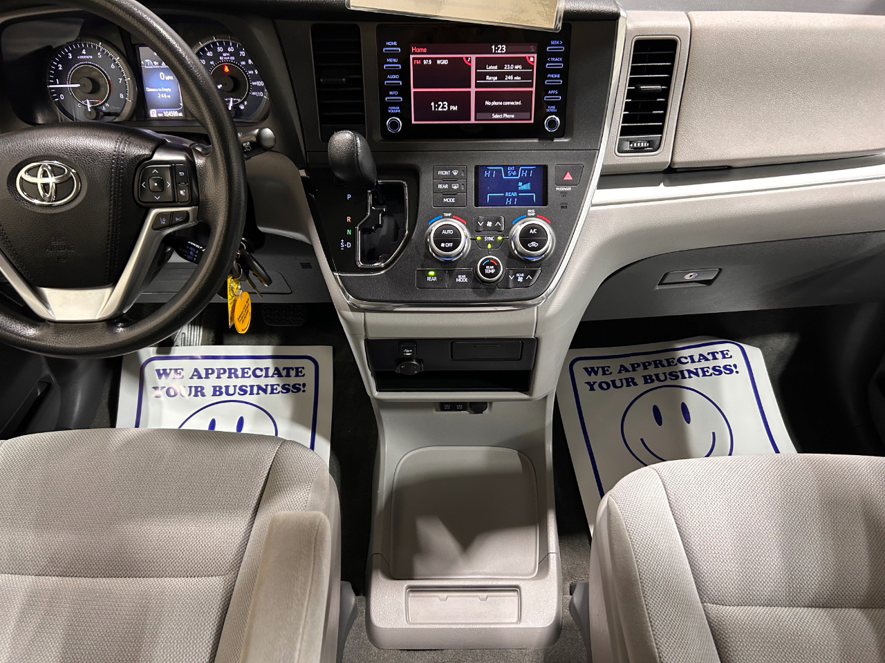 Toyota Sienna L FWD 7-Passenger (Natl) 2018